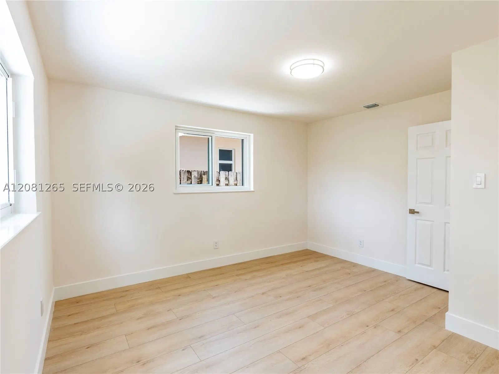 254 SW 4th St