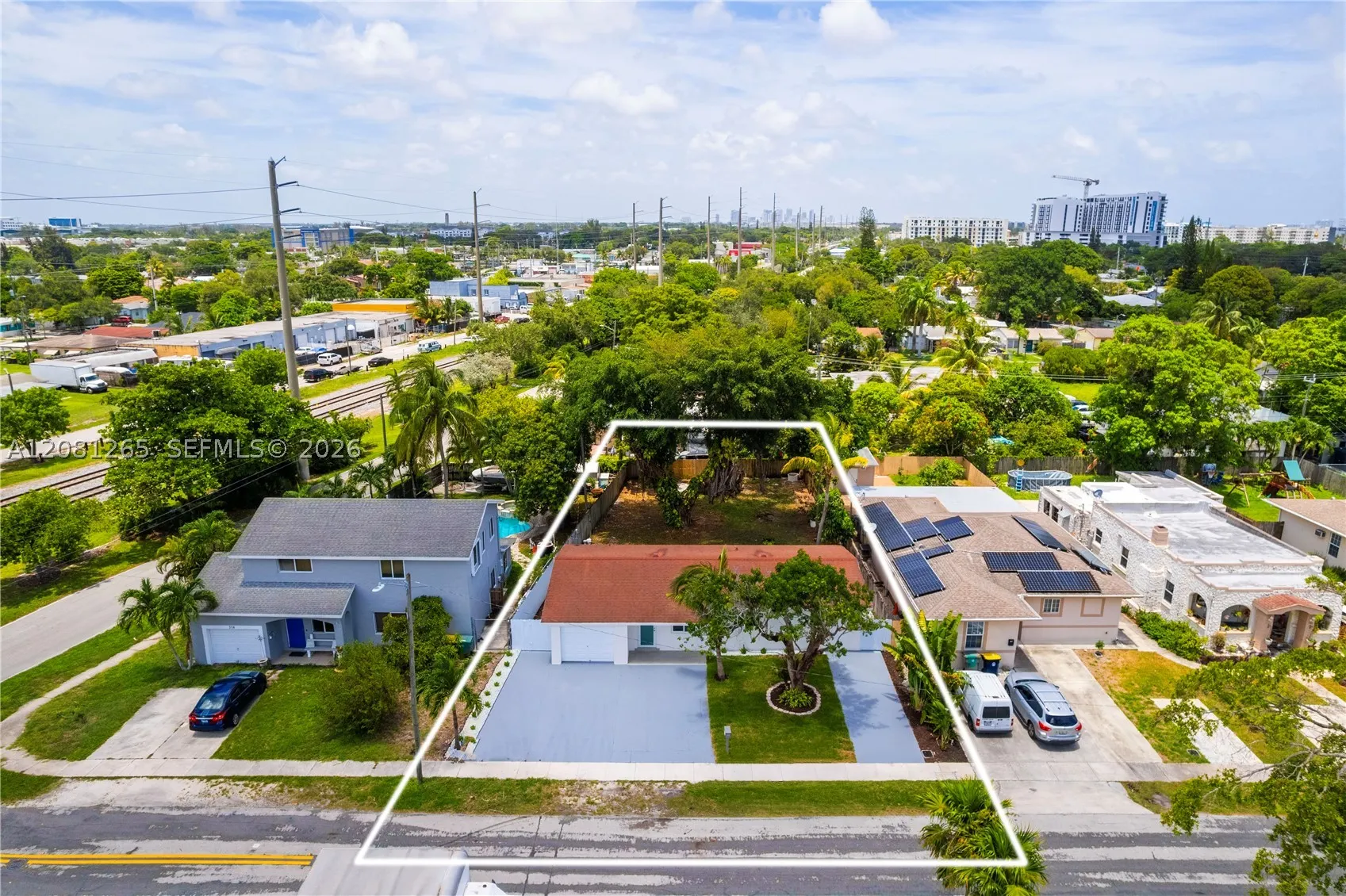 254 SW 4th St
