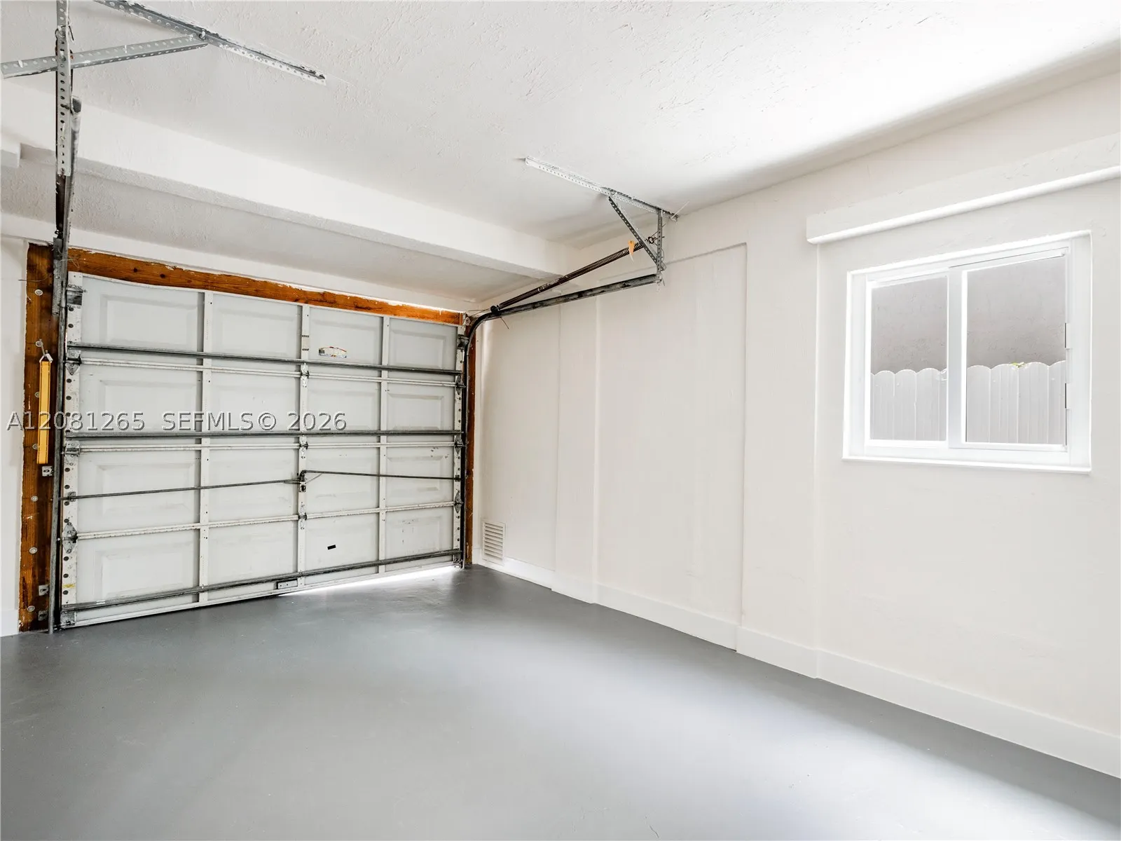254 SW 4th St