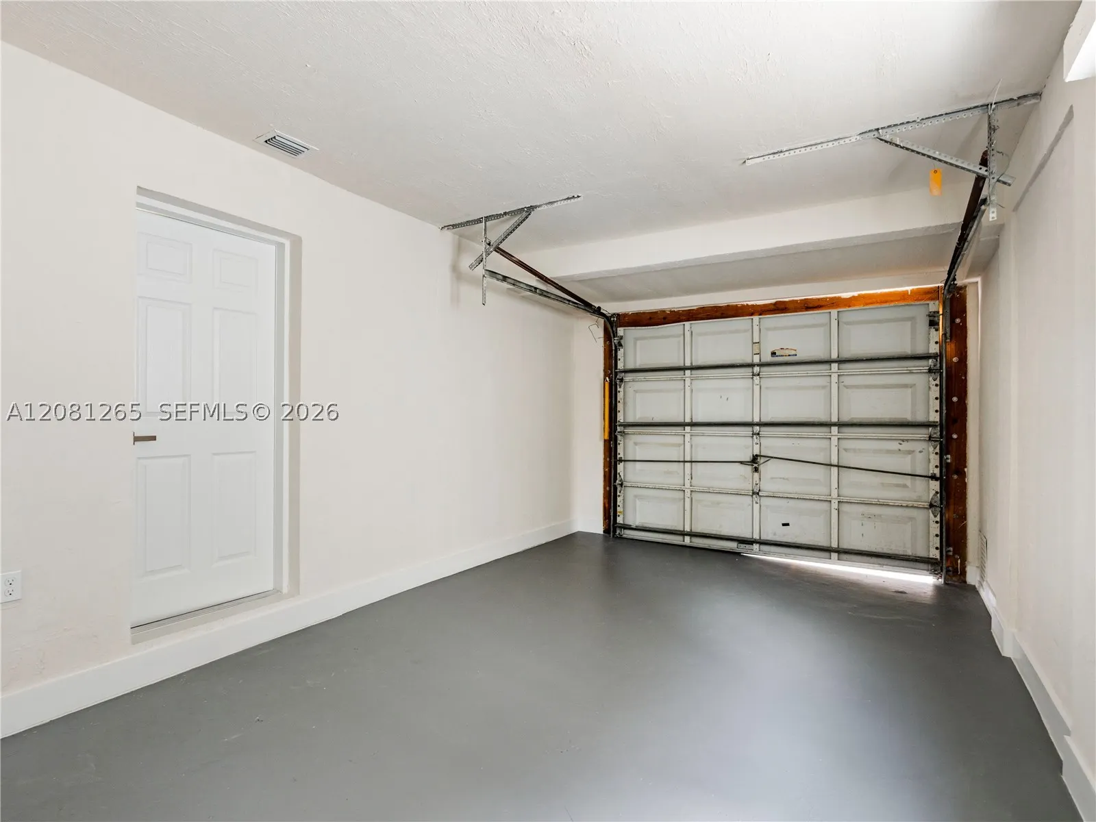 254 SW 4th St