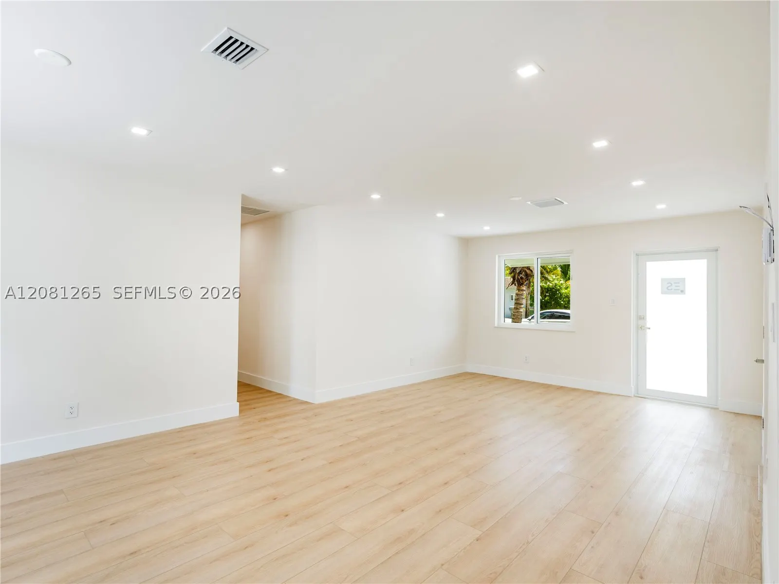 254 SW 4th St