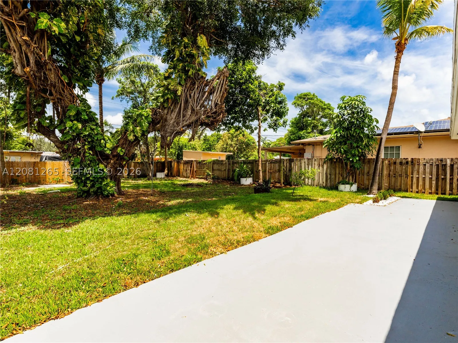254 SW 4th St