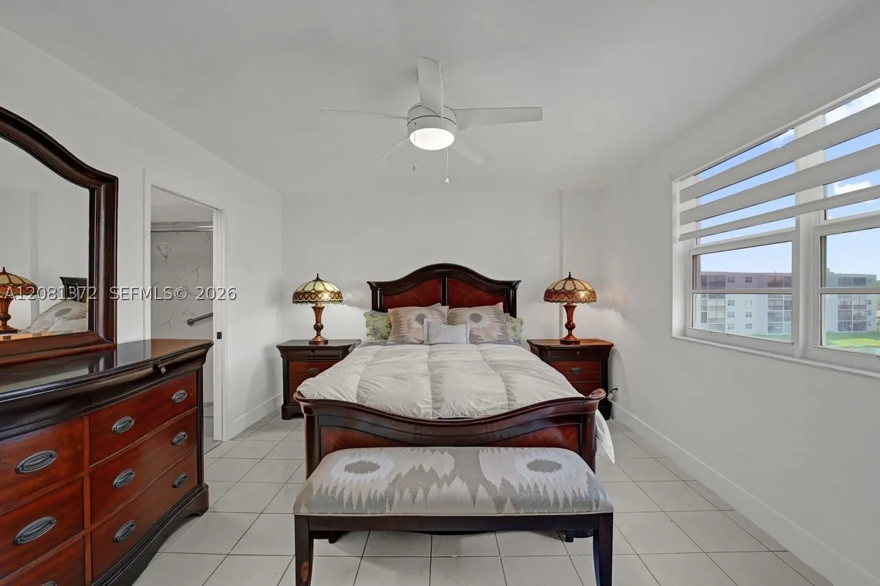 170 SE 5th Ave #405