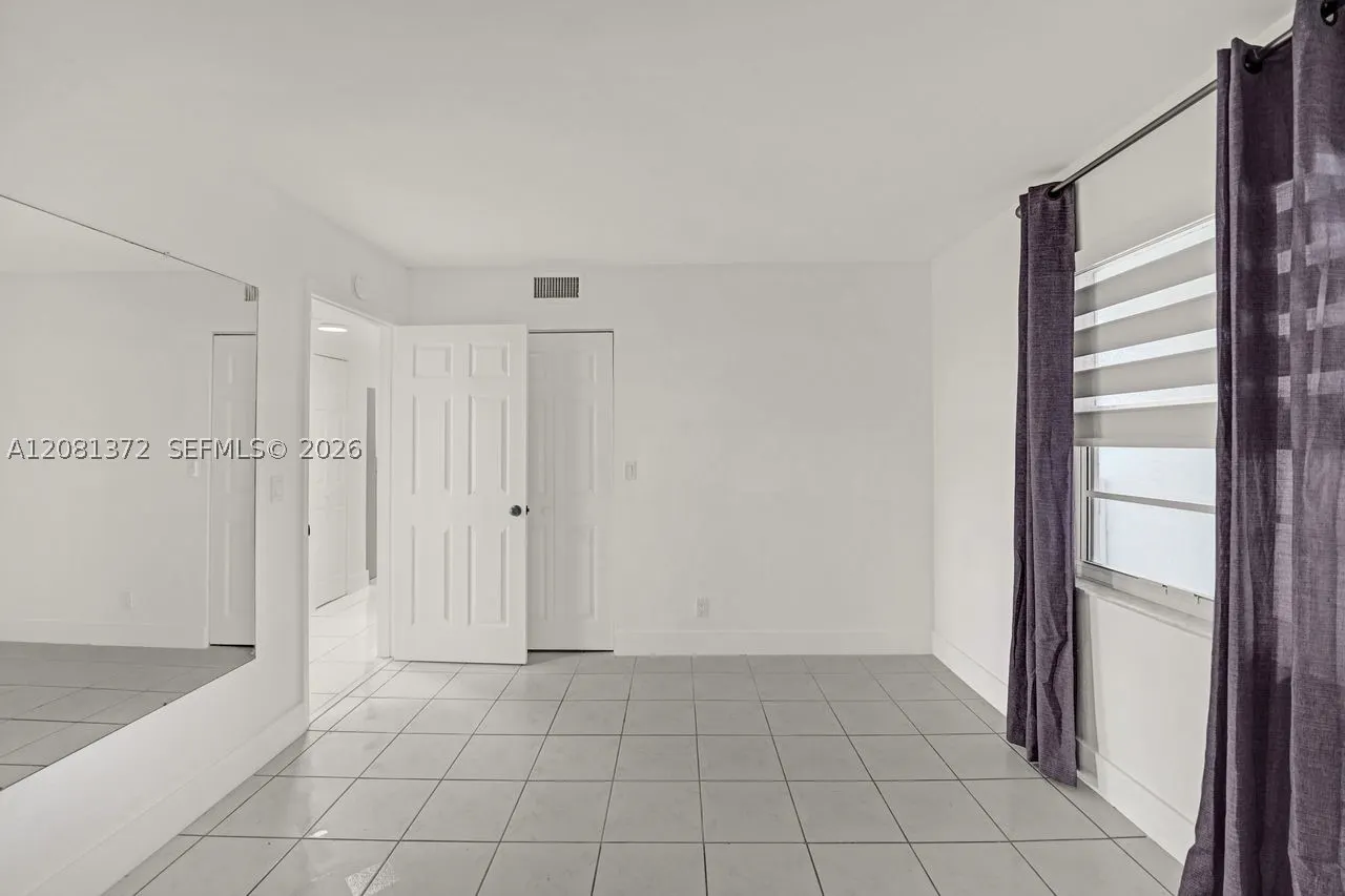 170 SE 5th Ave #405