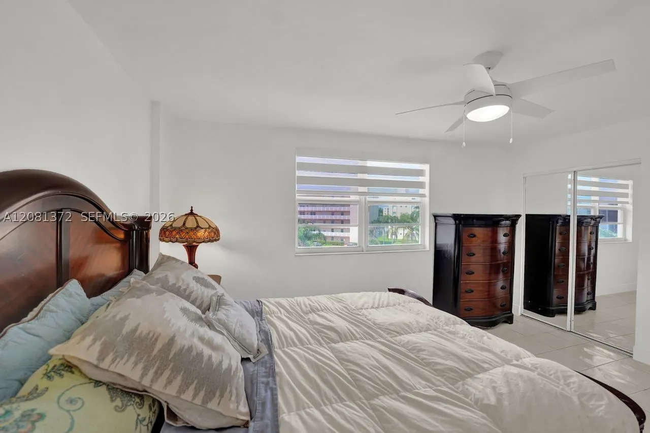 170 SE 5th Ave #405