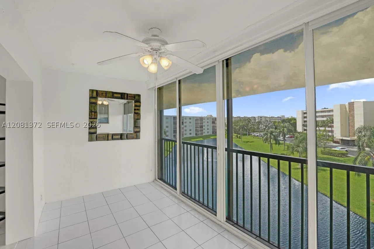 170 SE 5th Ave #405