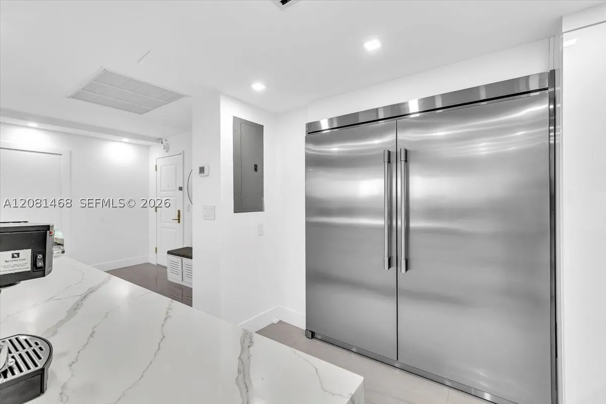 9801 Collins Ave #5U