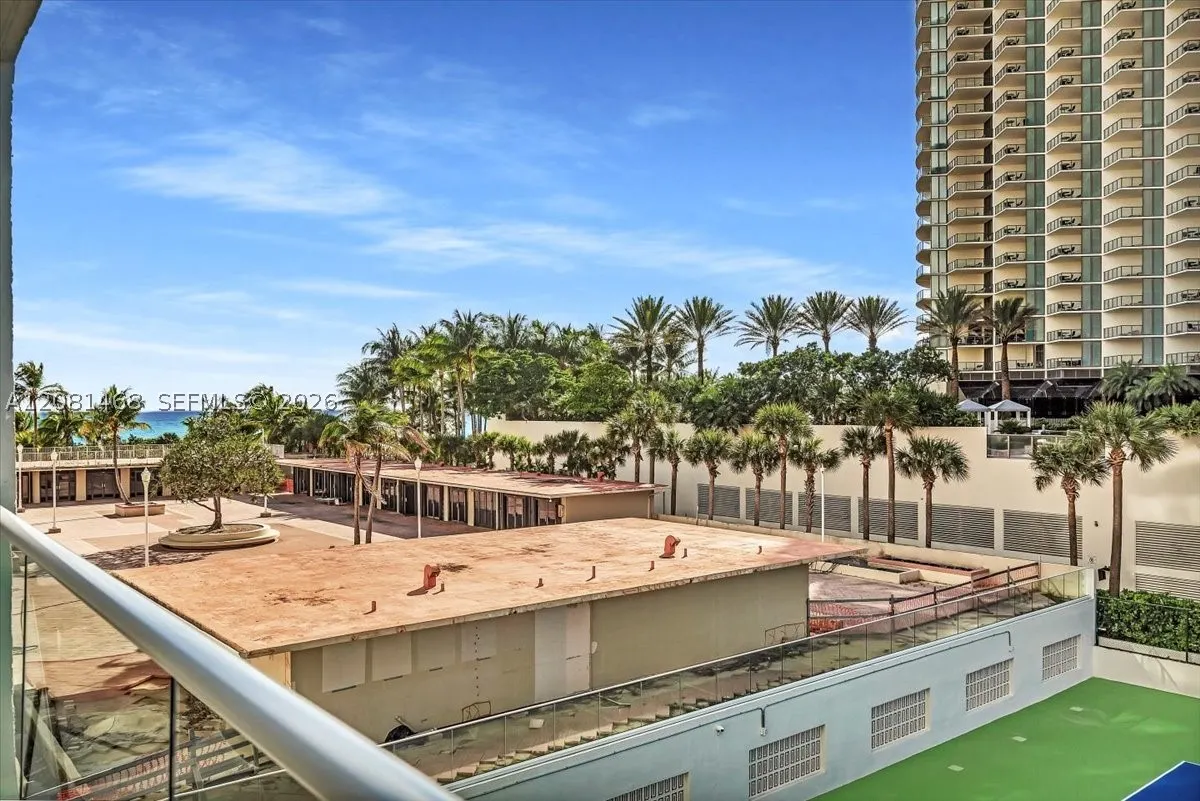9801 Collins Ave #5U