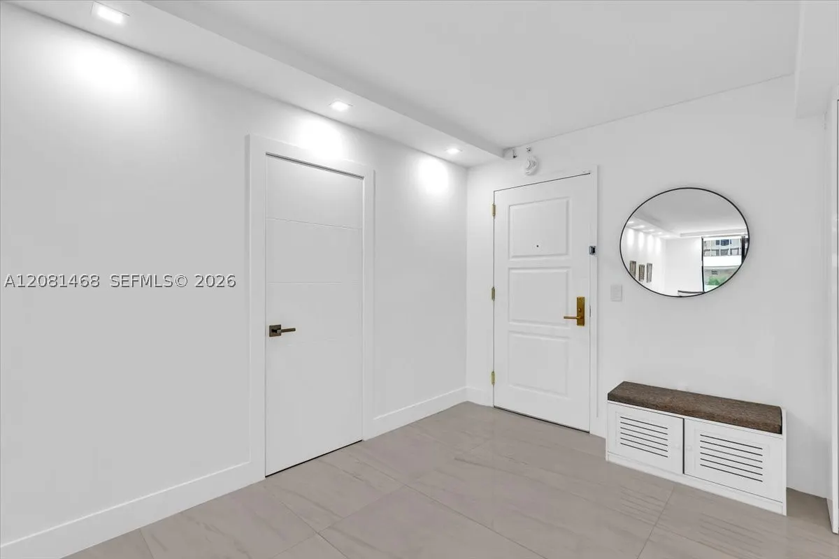 9801 Collins Ave #5U