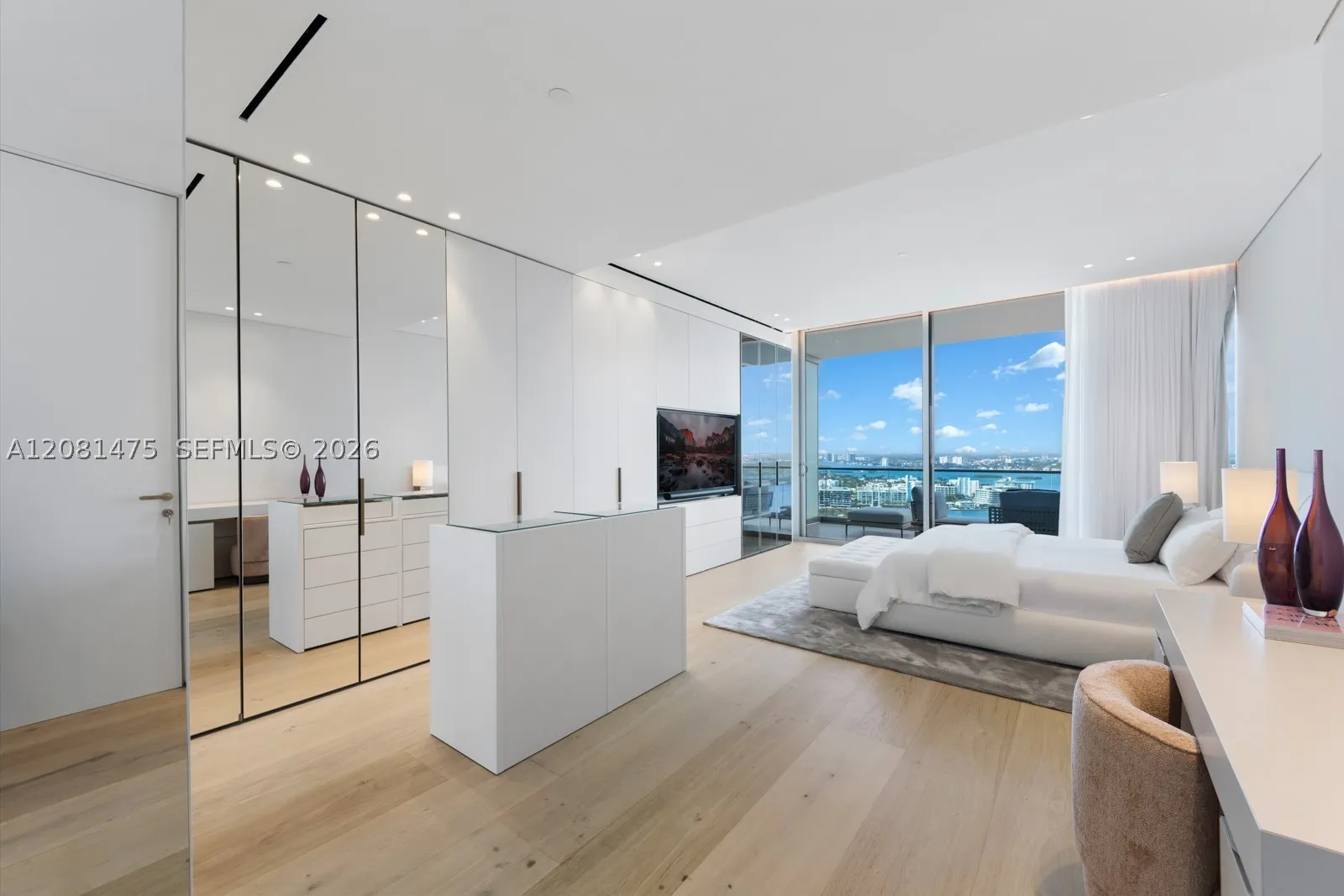 10203 Collins Ave #LPH 2701