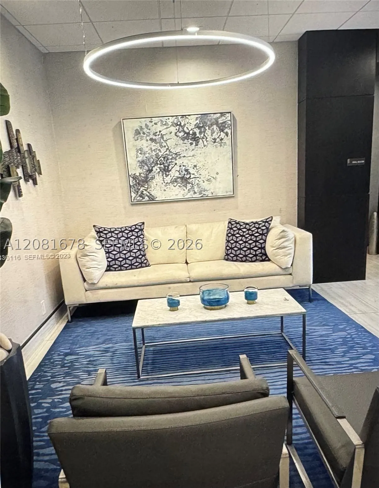 90 Edgewater Dr #121