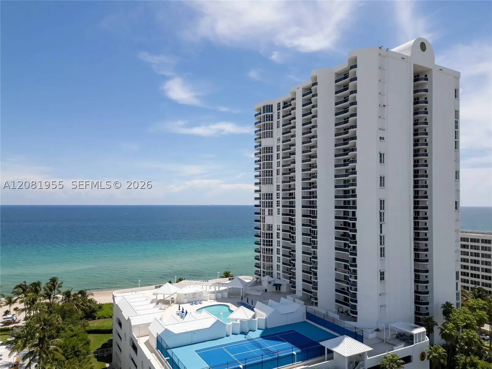 16711 Collins Ave #1704