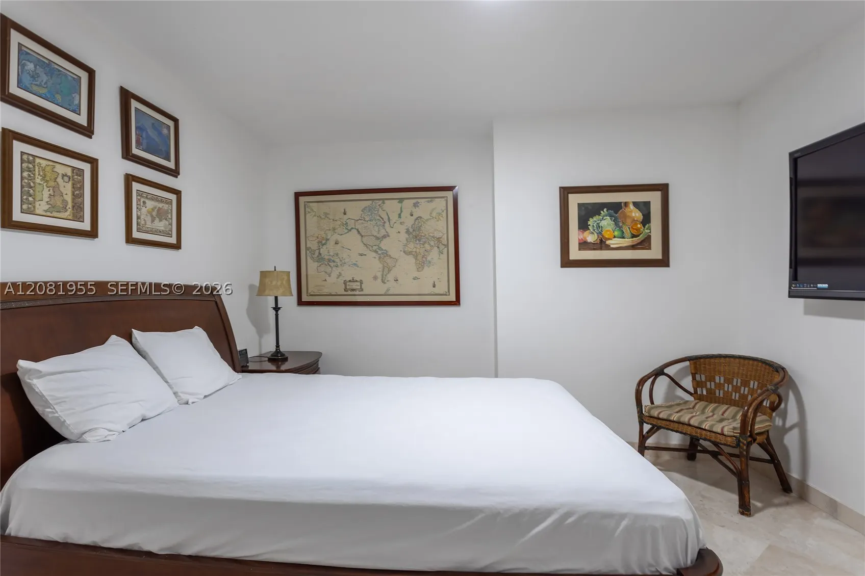 16711 Collins Ave #1704