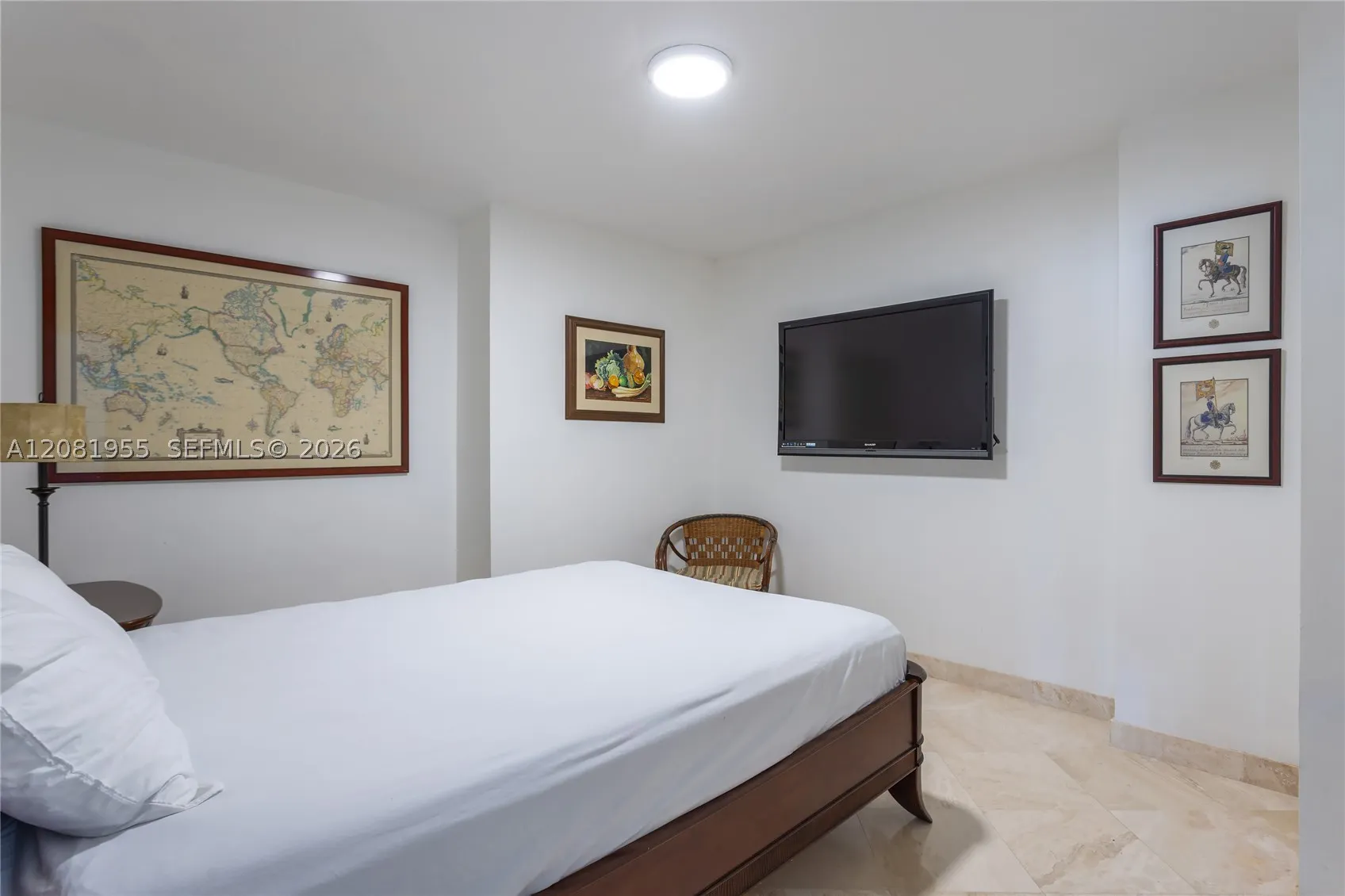 16711 Collins Ave #1704