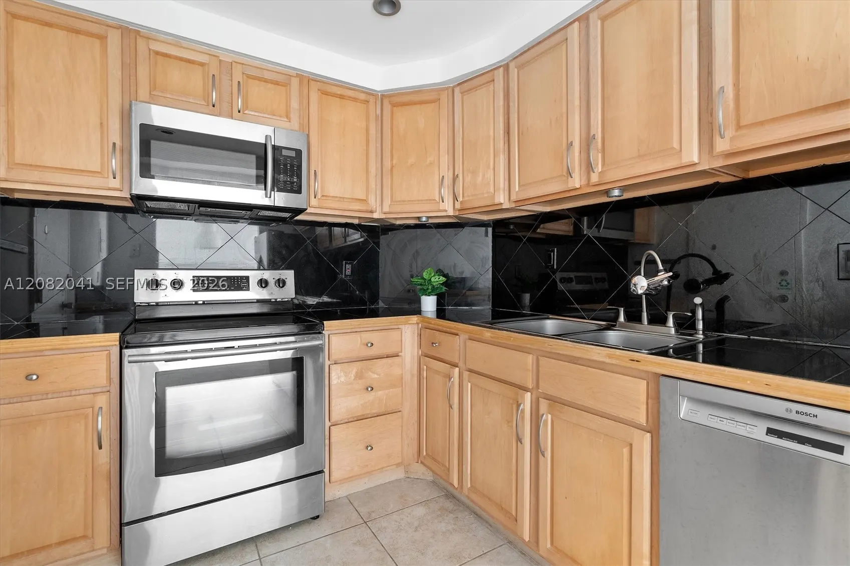 500 Bayview Dr #1920