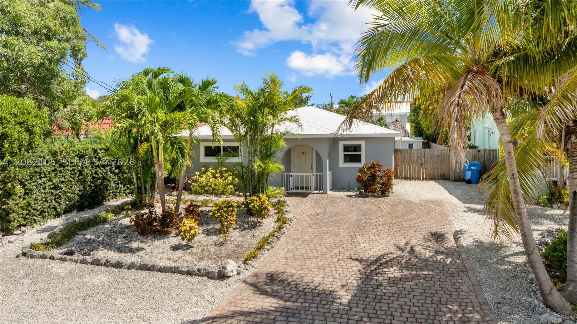 124 Coral Ave