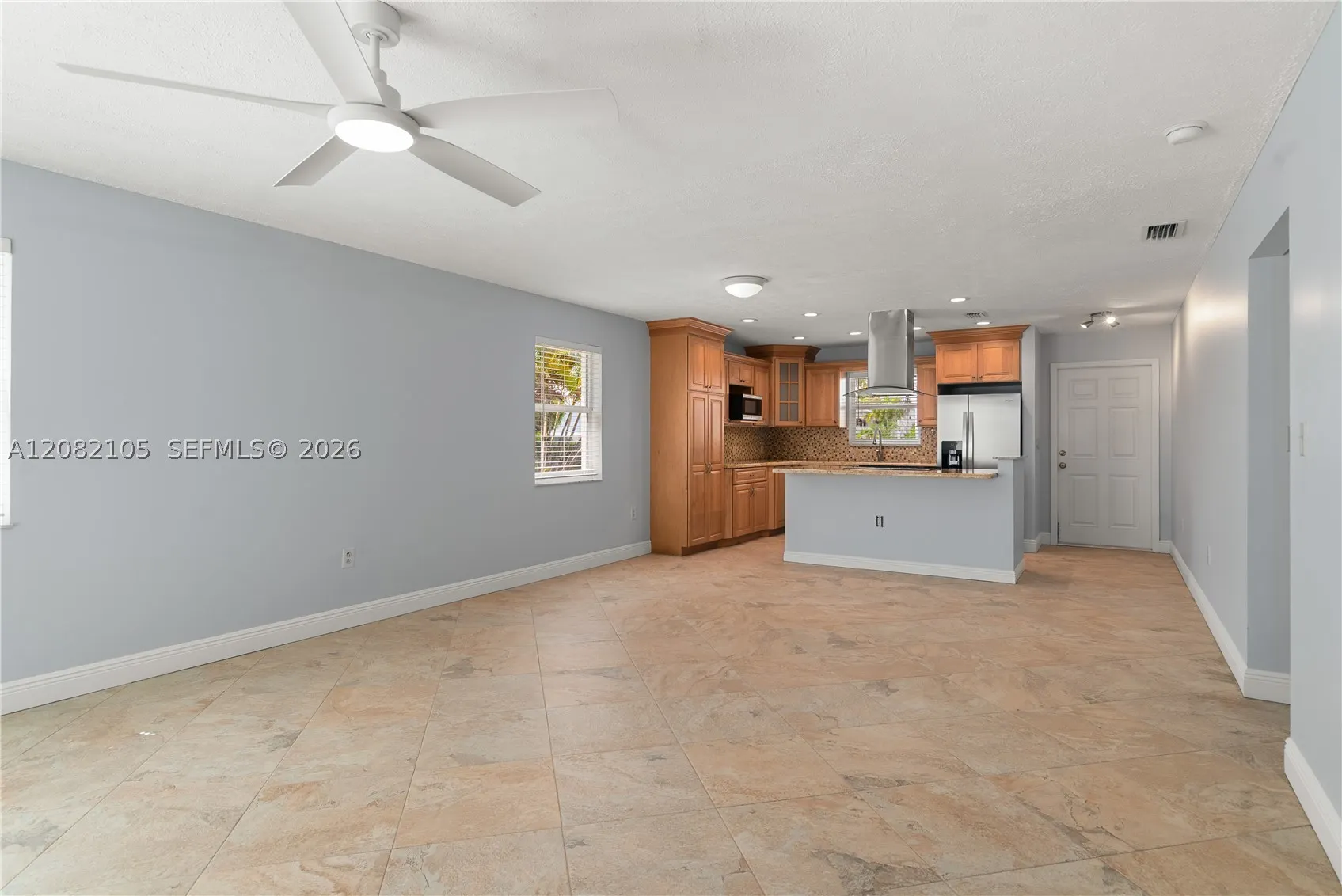 124 Coral Ave