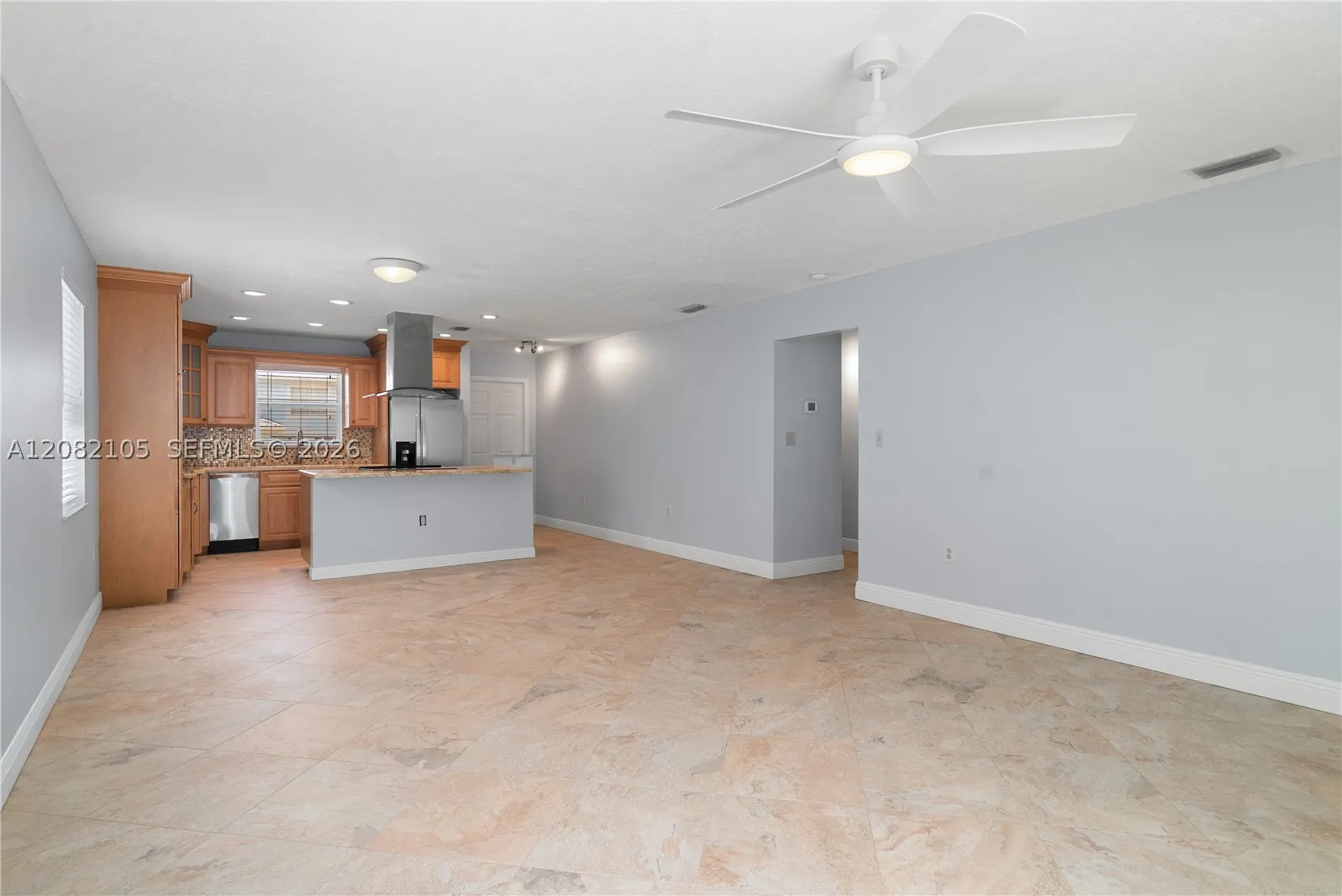 124 Coral Ave