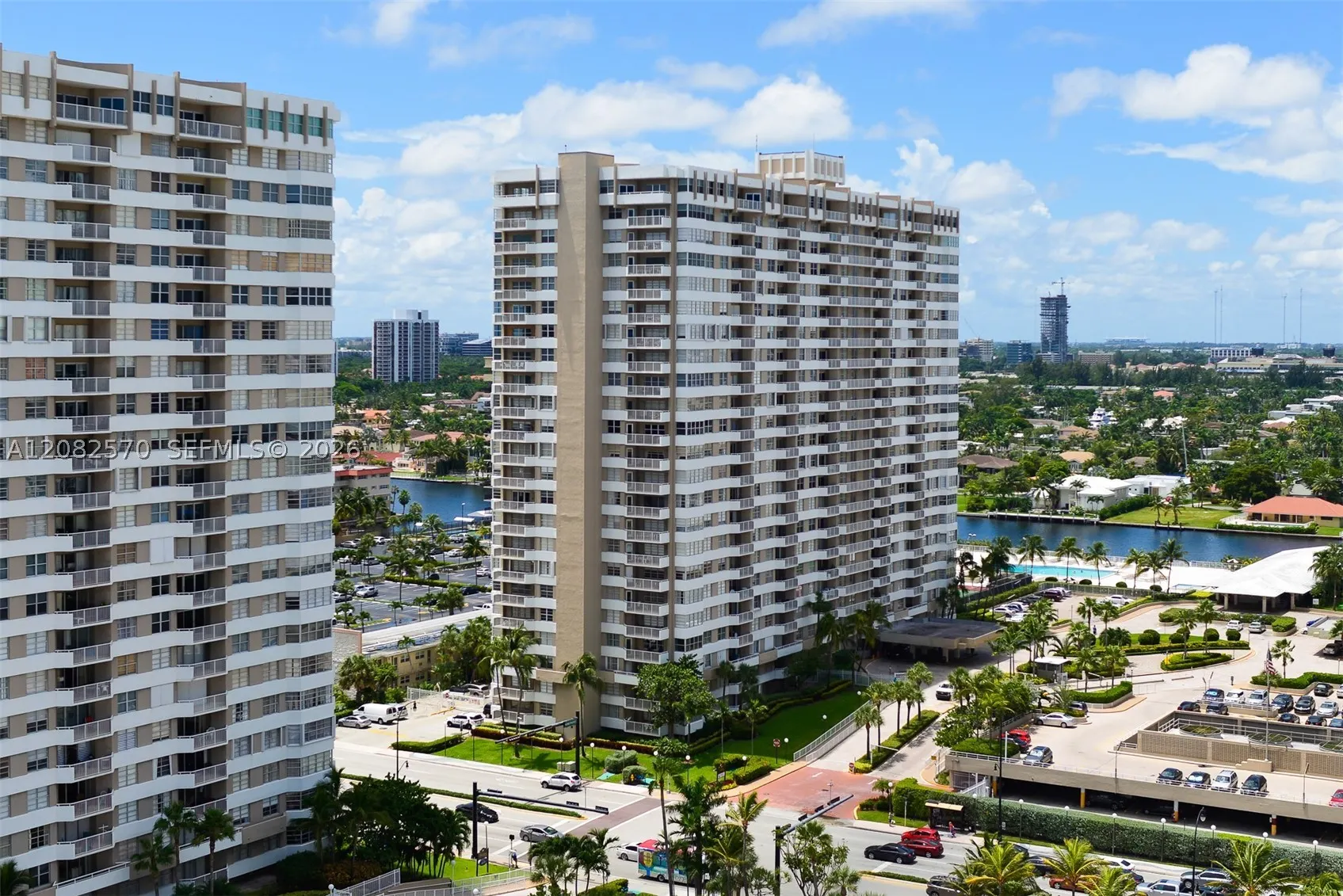 1985 S Ocean Dr #8Q