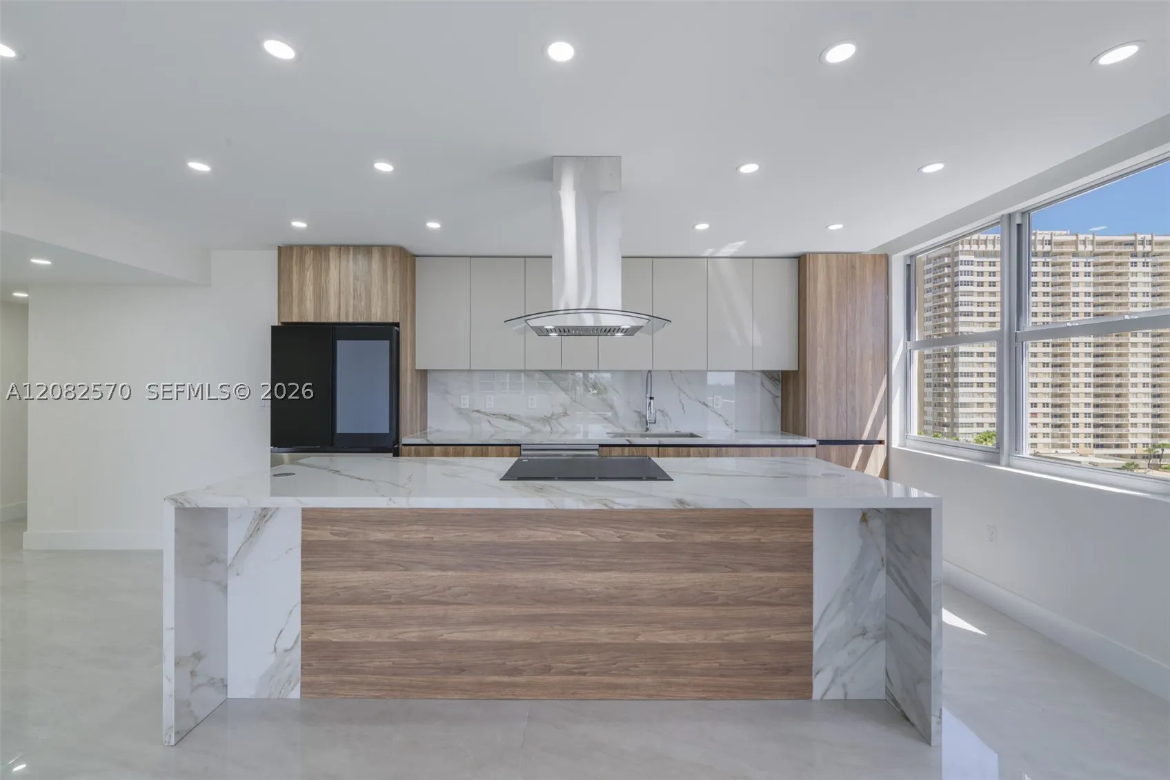 1985 S Ocean Dr #8Q