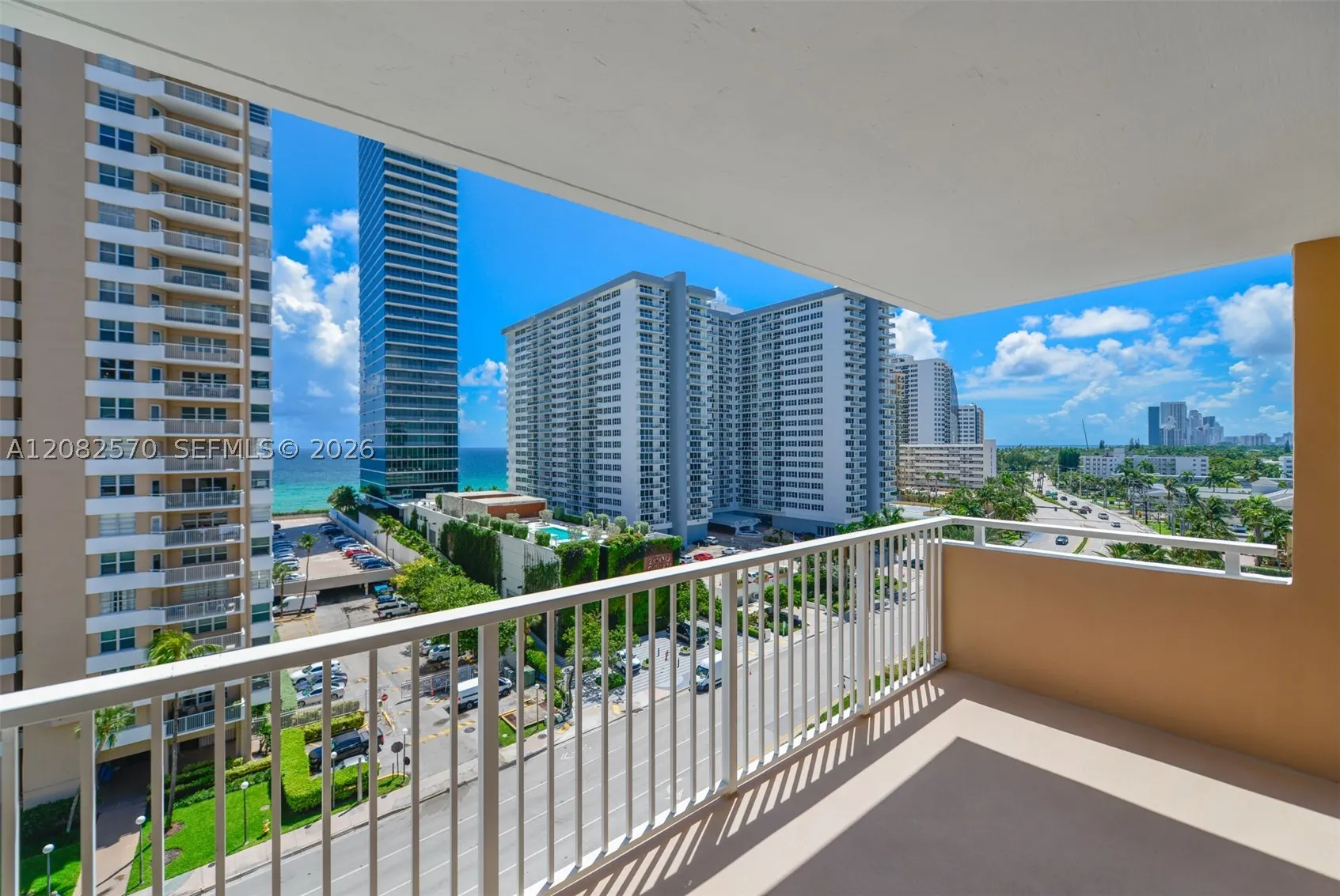 1985 S Ocean Dr #8Q
