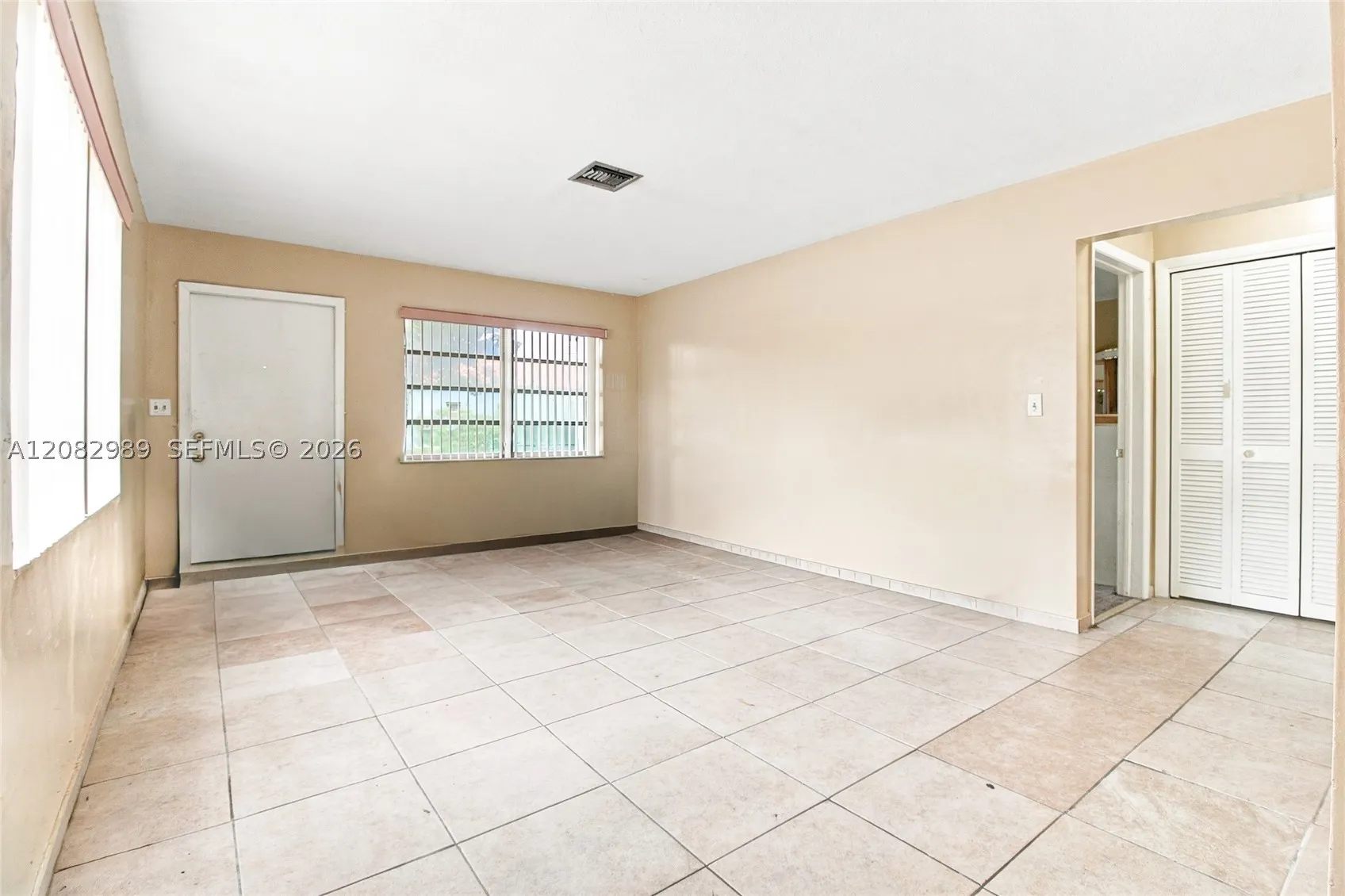 18 SW 13th St