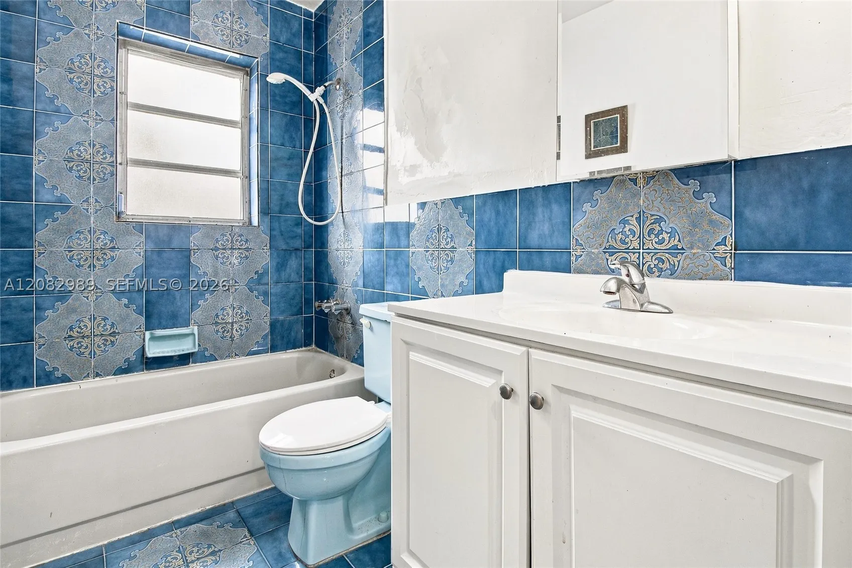 18 SW 13th St
