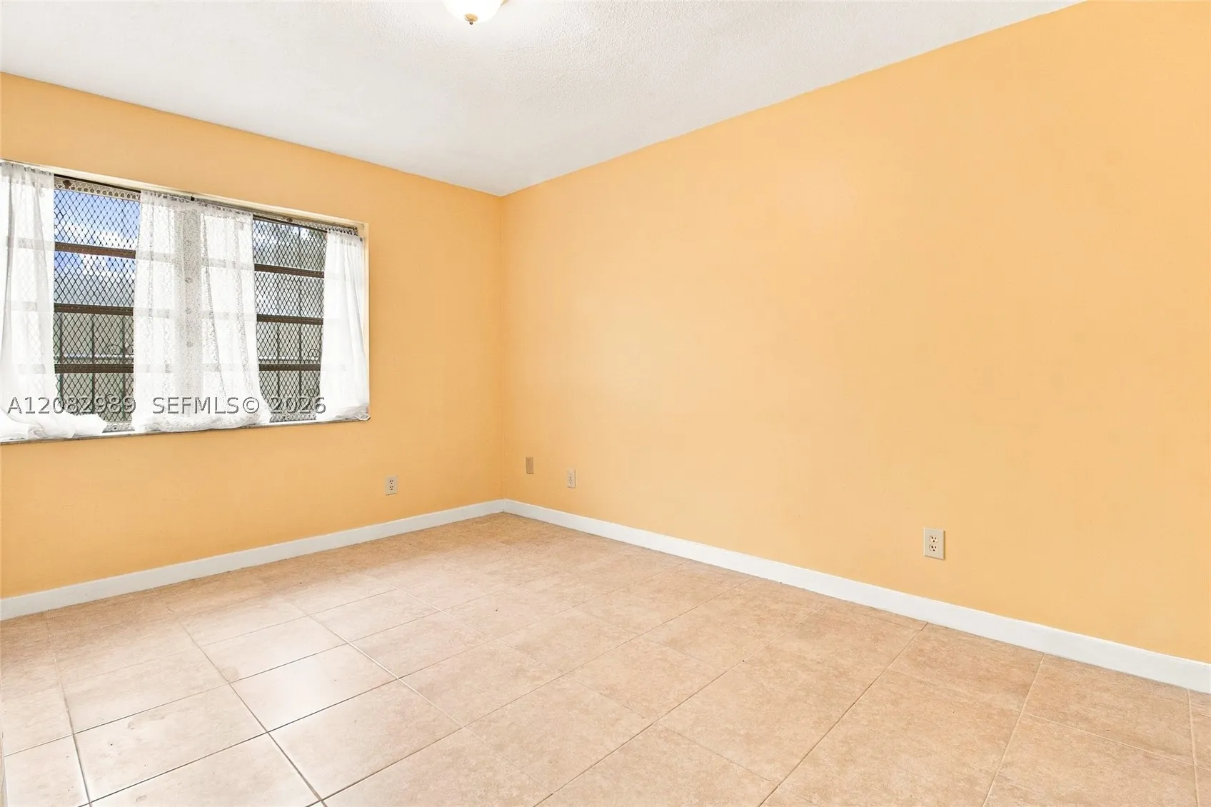 18 SW 13th St