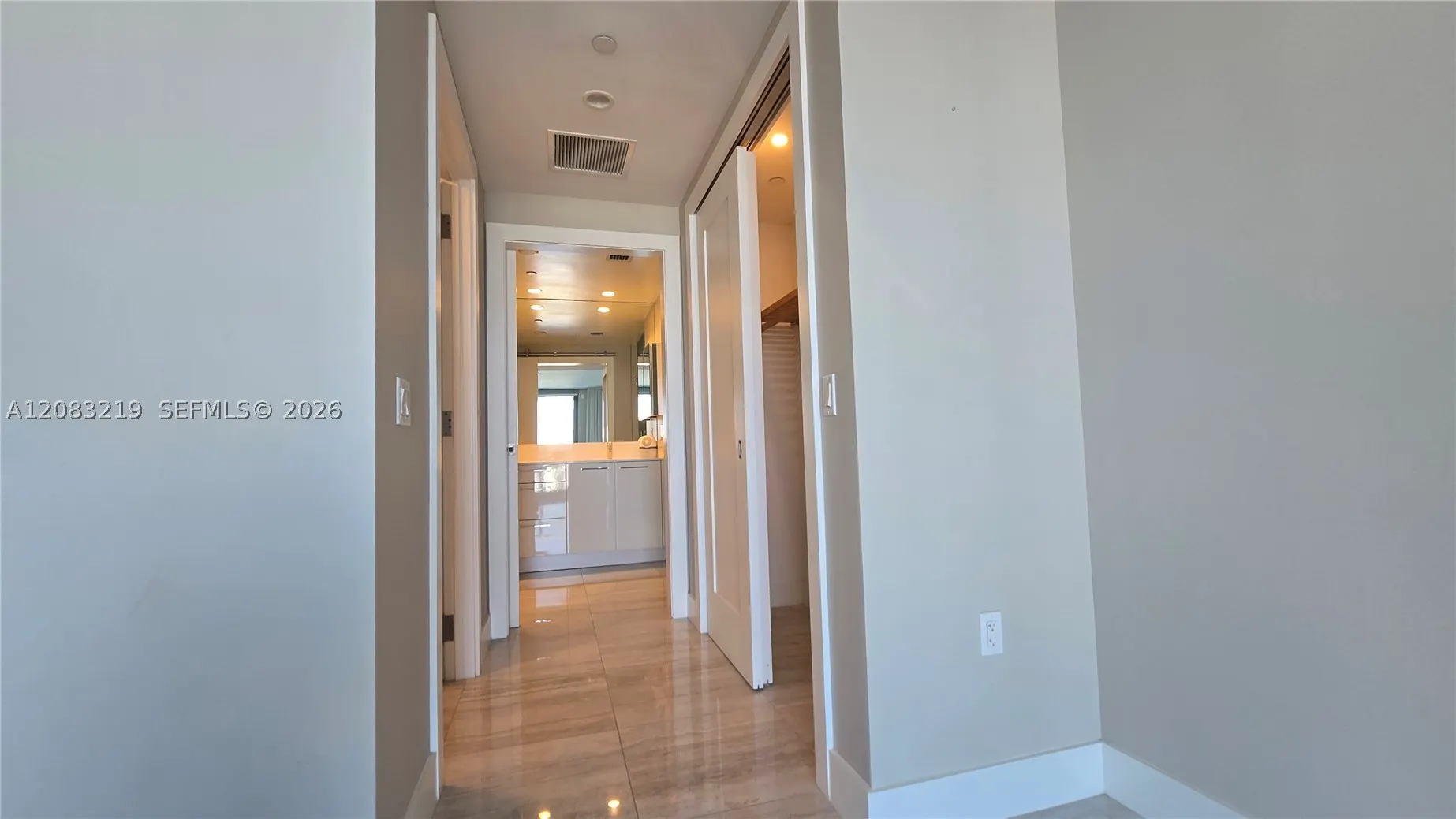 100 E Las Olas Blvd #2202