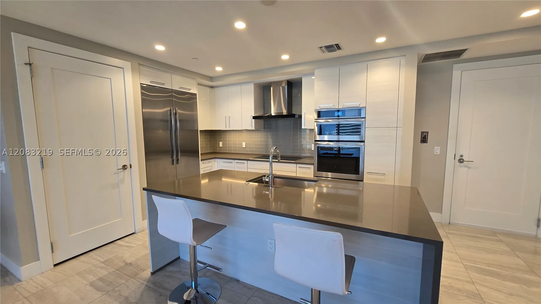 100 E Las Olas Blvd #2202