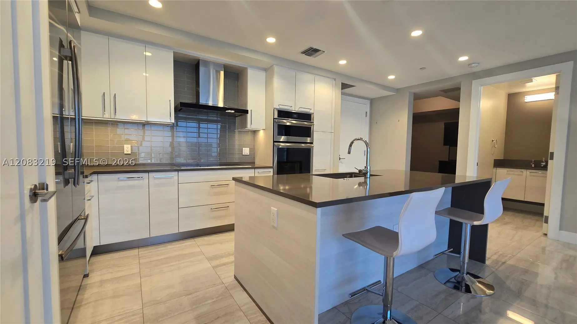 100 E Las Olas Blvd #2202