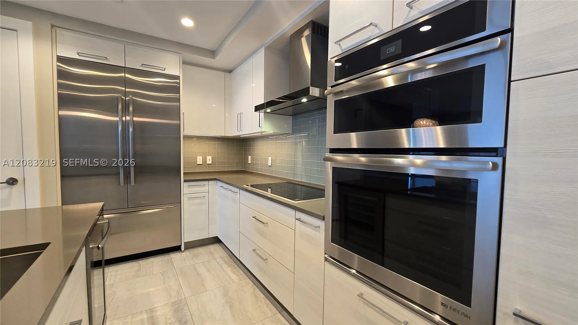 100 E Las Olas Blvd #2202