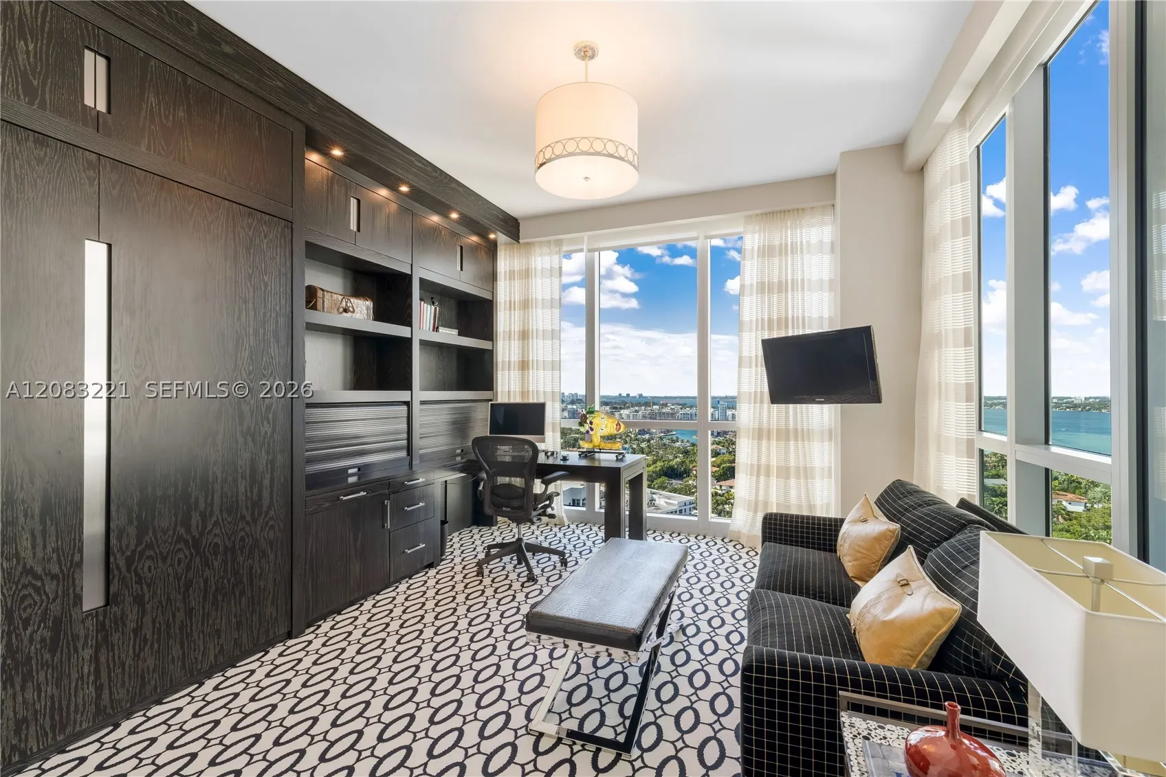 10295 Collins Ave #1704