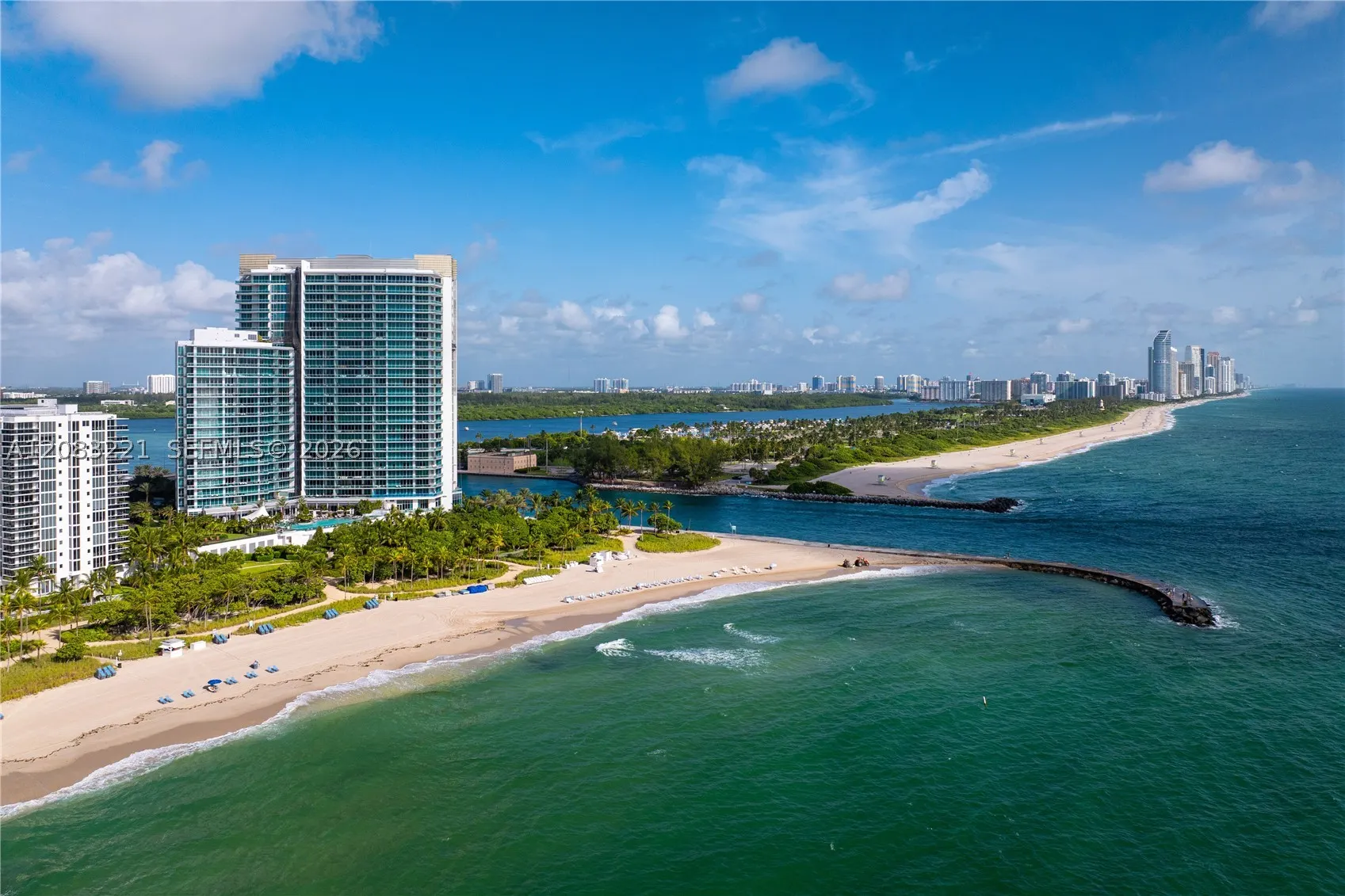 10295 Collins Ave #1704