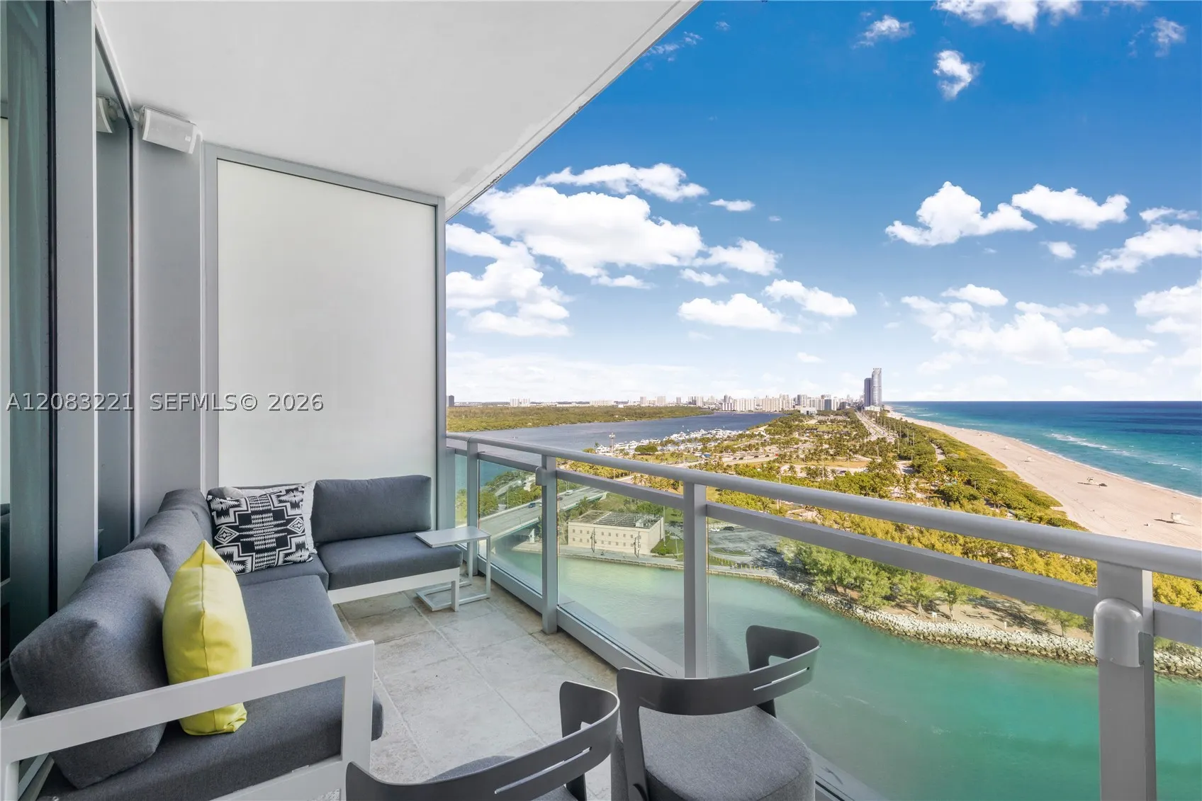 10295 Collins Ave #1704