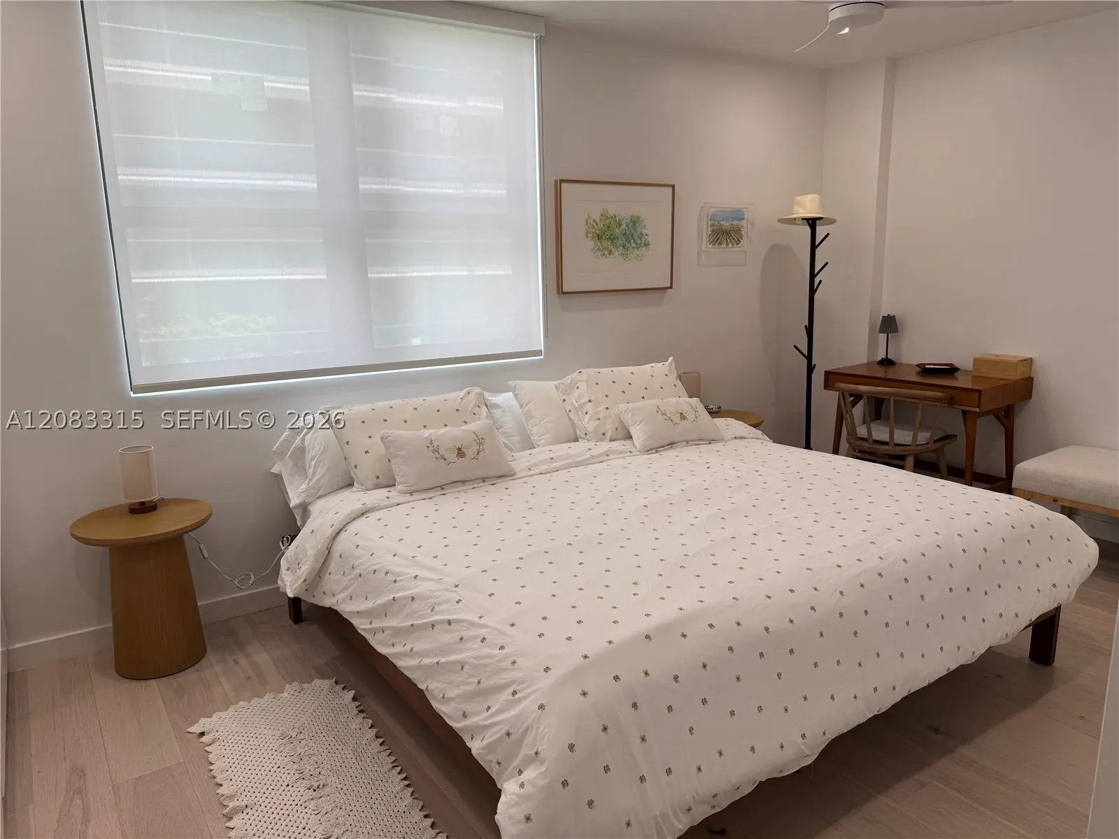 10185 E Collins Ave #822