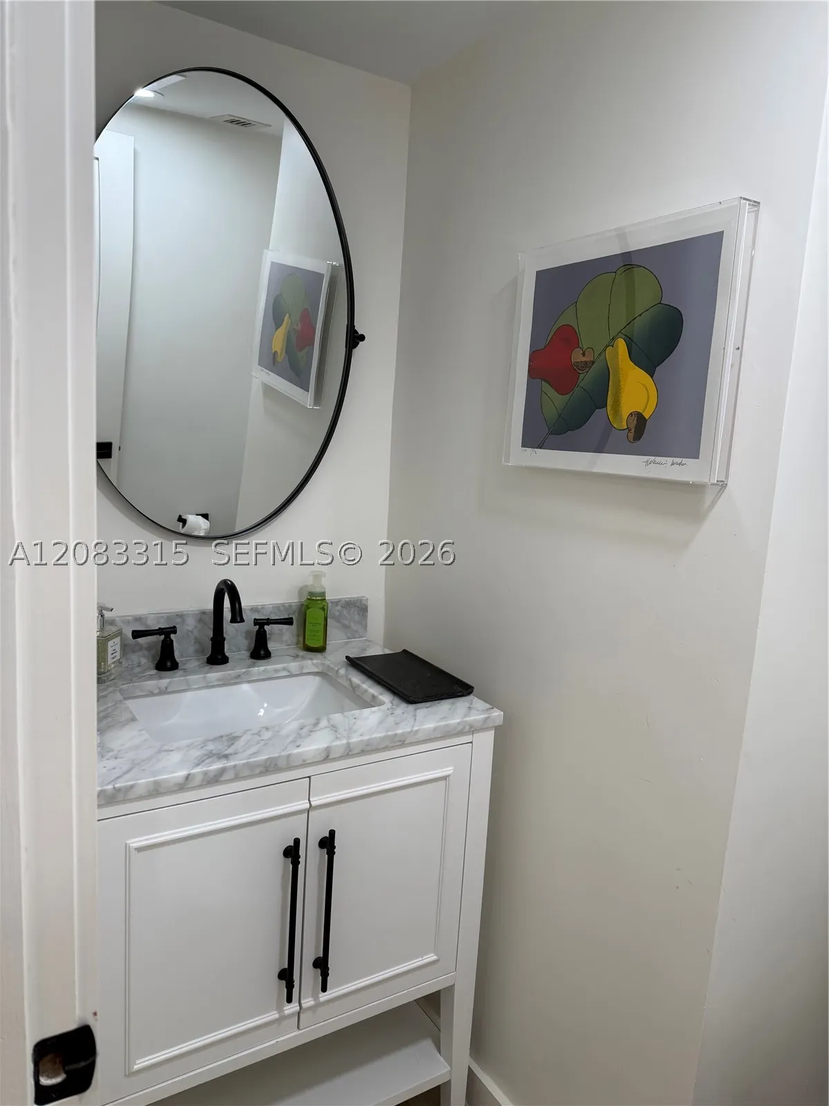 10185 E Collins Ave #822