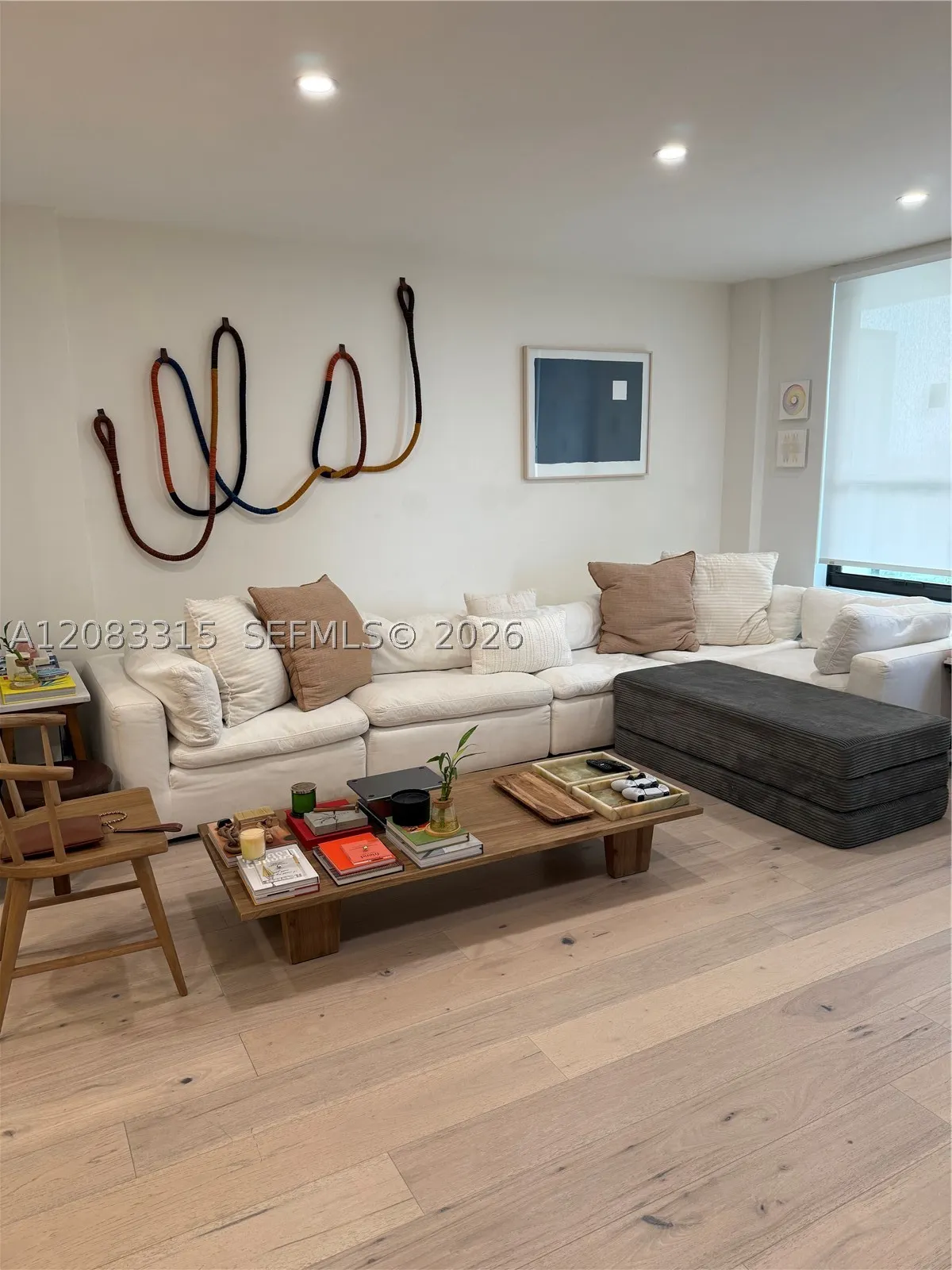 10185 E Collins Ave #822
