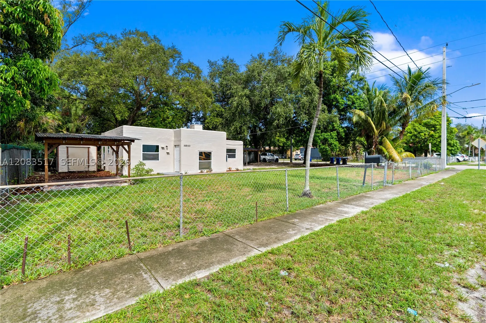 16860 NE 3rd Ct