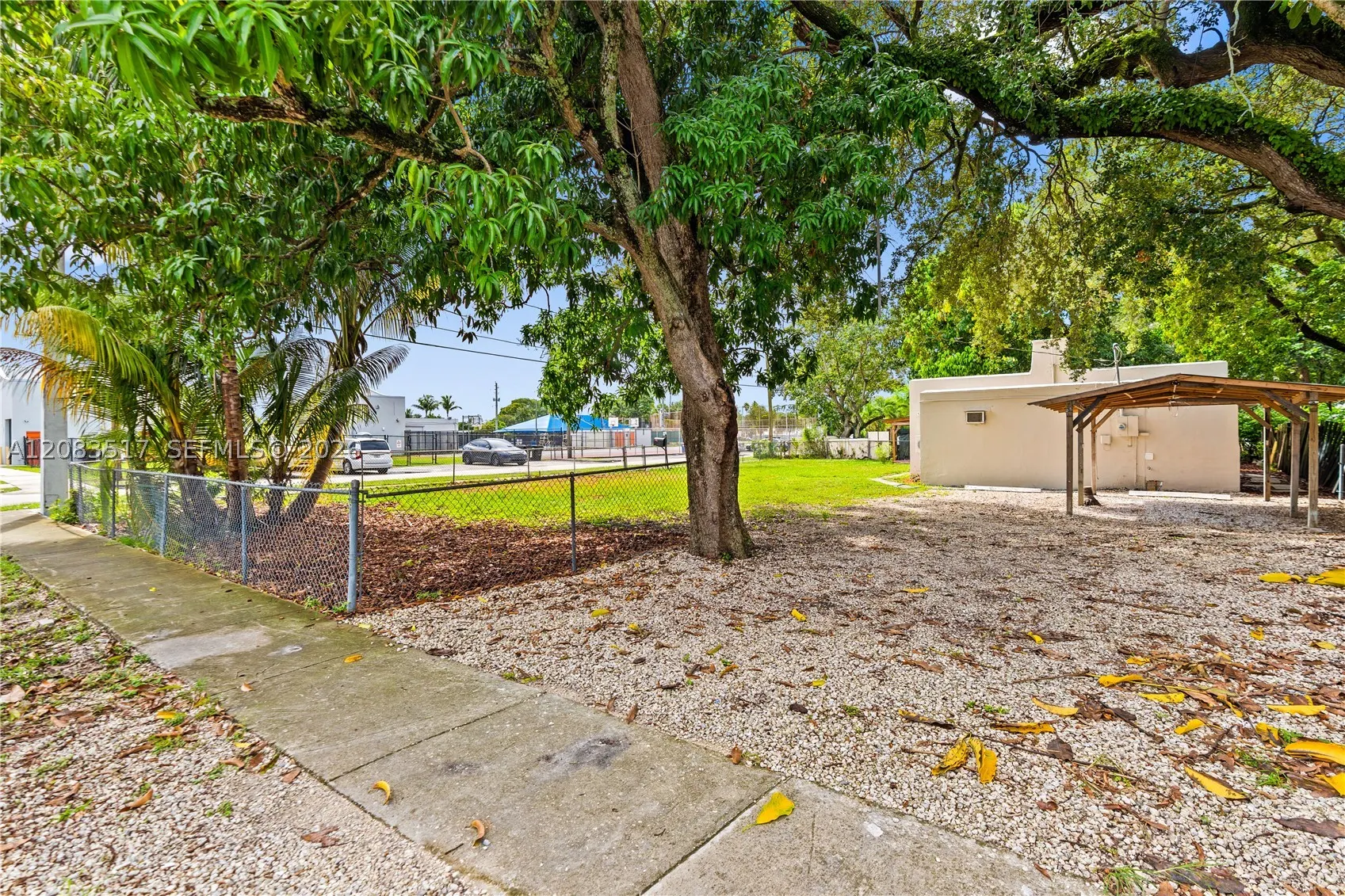 16860 NE 3rd Ct