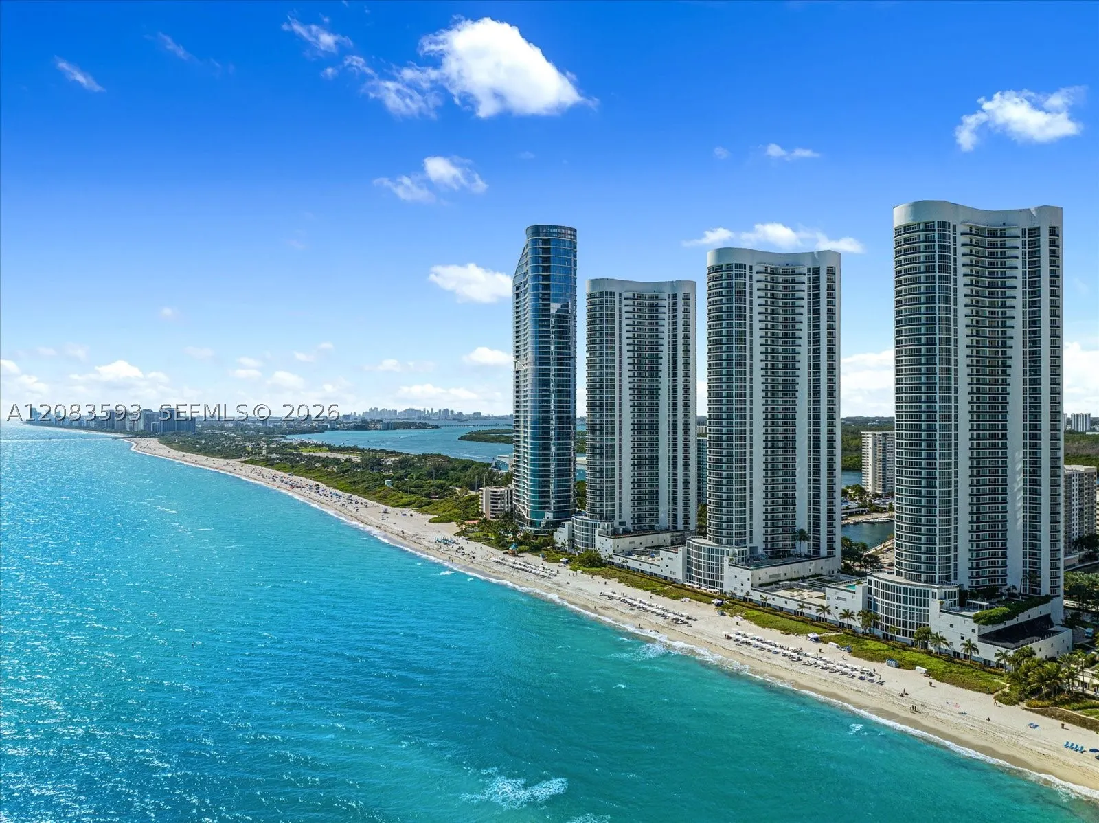 15901 Collins Ave #1606