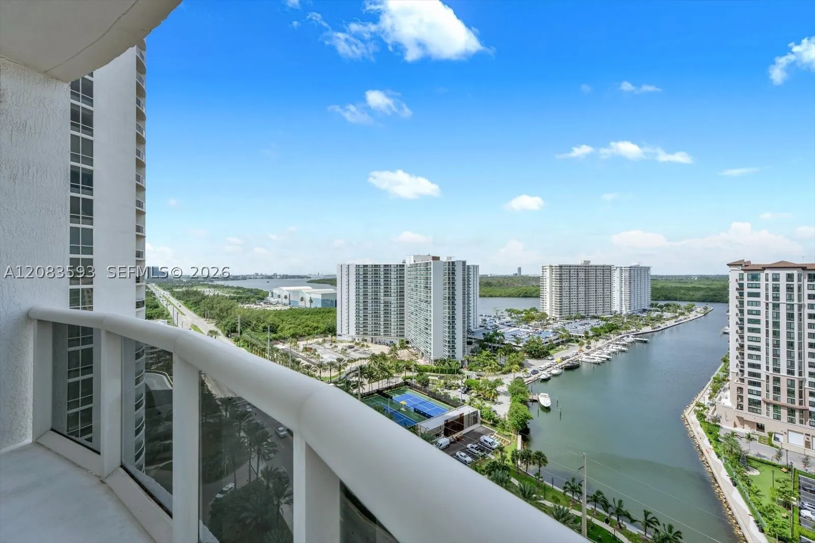 15901 Collins Ave #1606