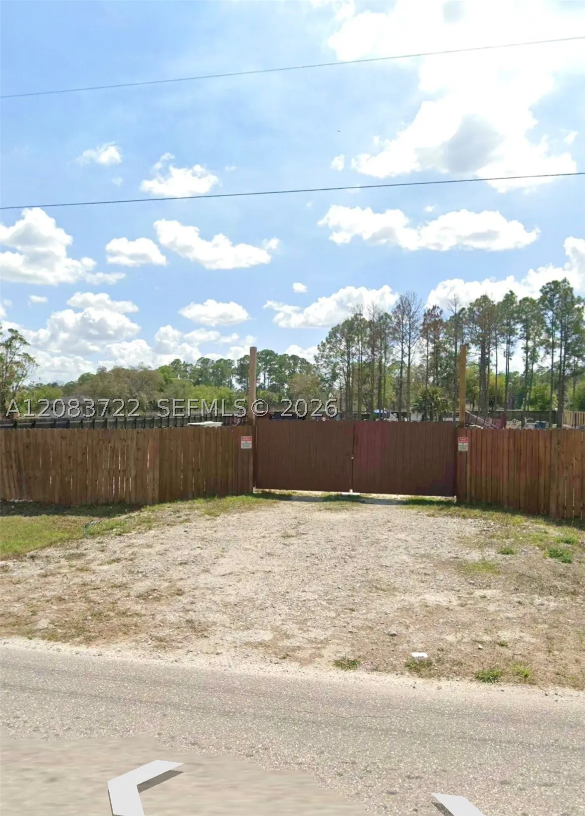 490 Avenida Del Sur
