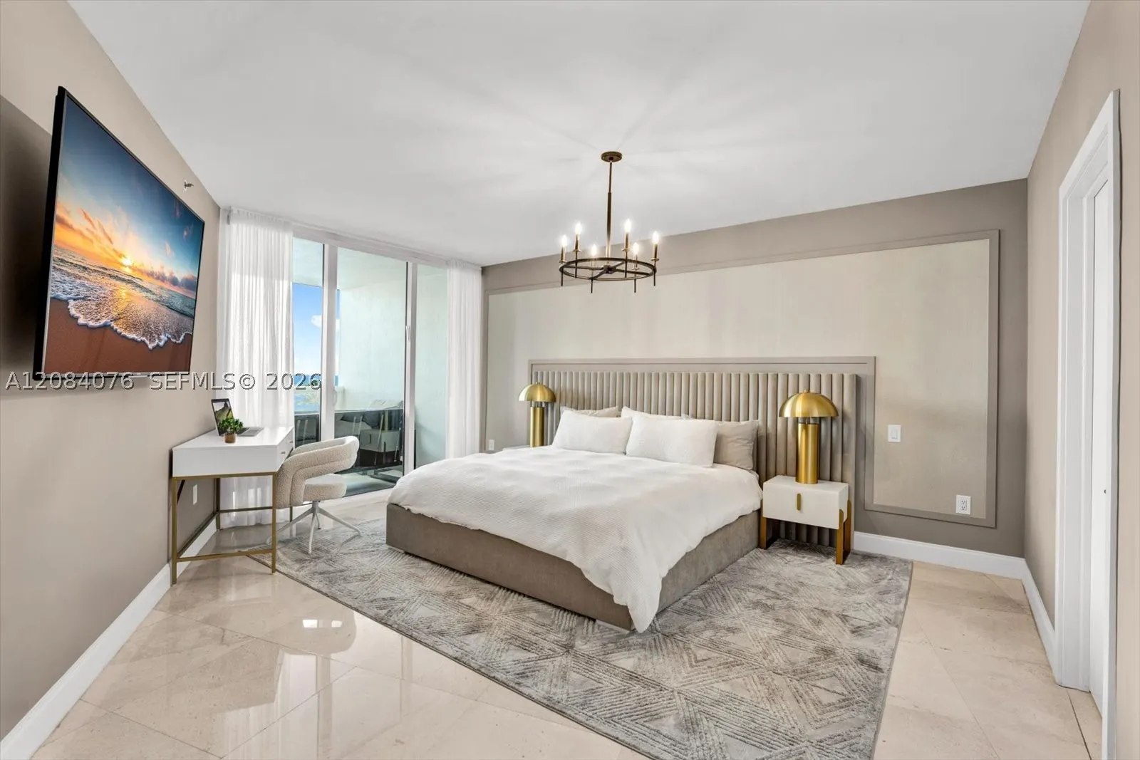 18911 Collins Ave #606