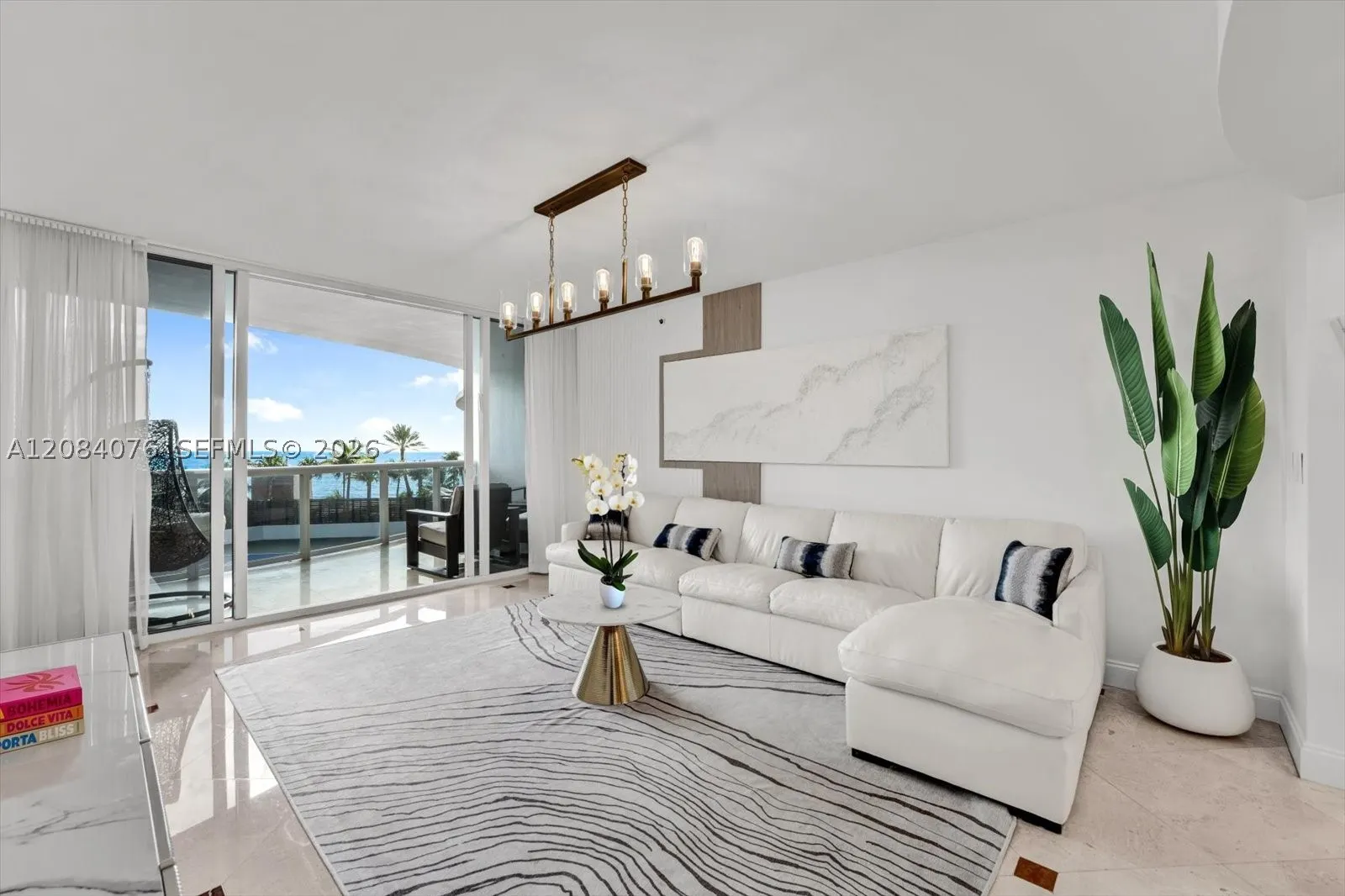 18911 Collins Ave #606
