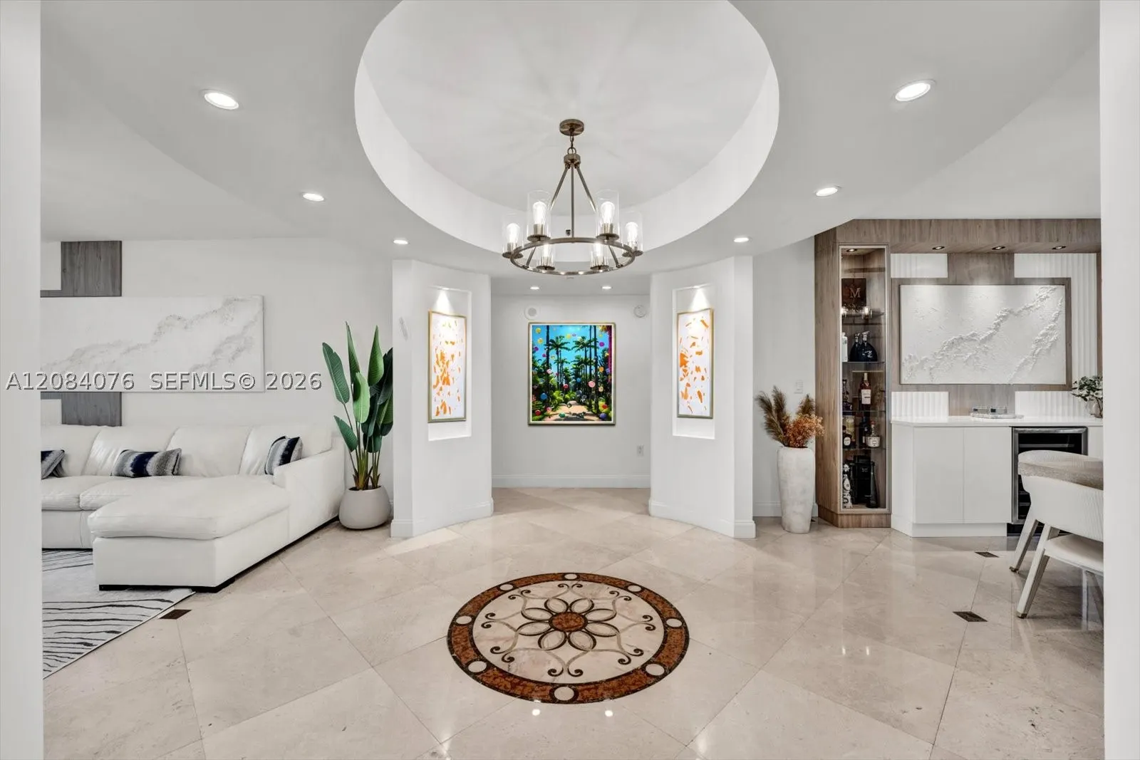 18911 Collins Ave #606