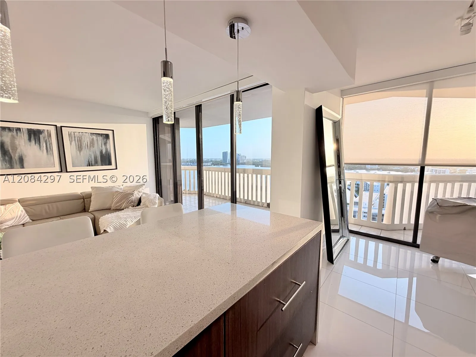 1000 W Island Blvd #1911