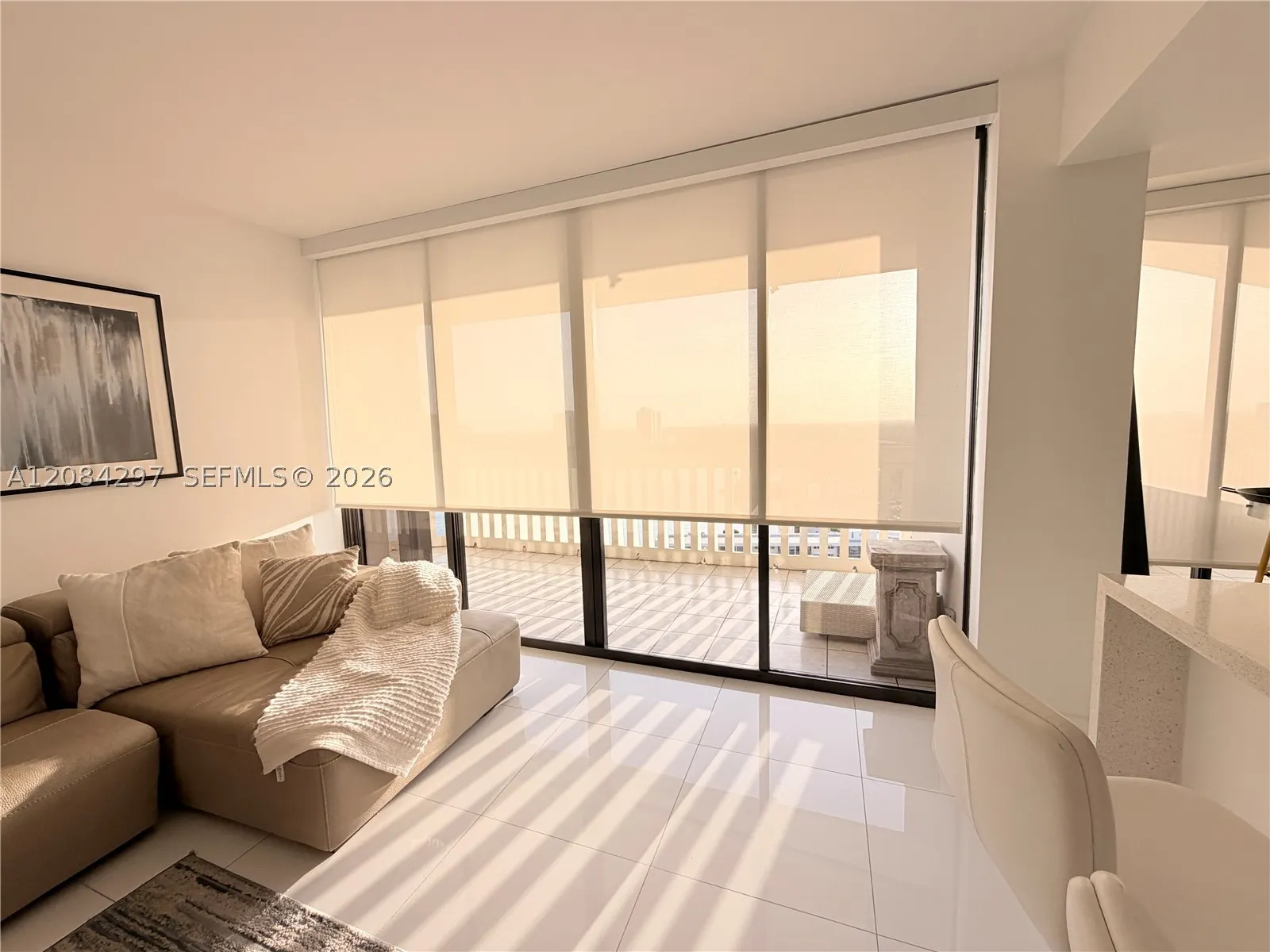 1000 W Island Blvd #1911