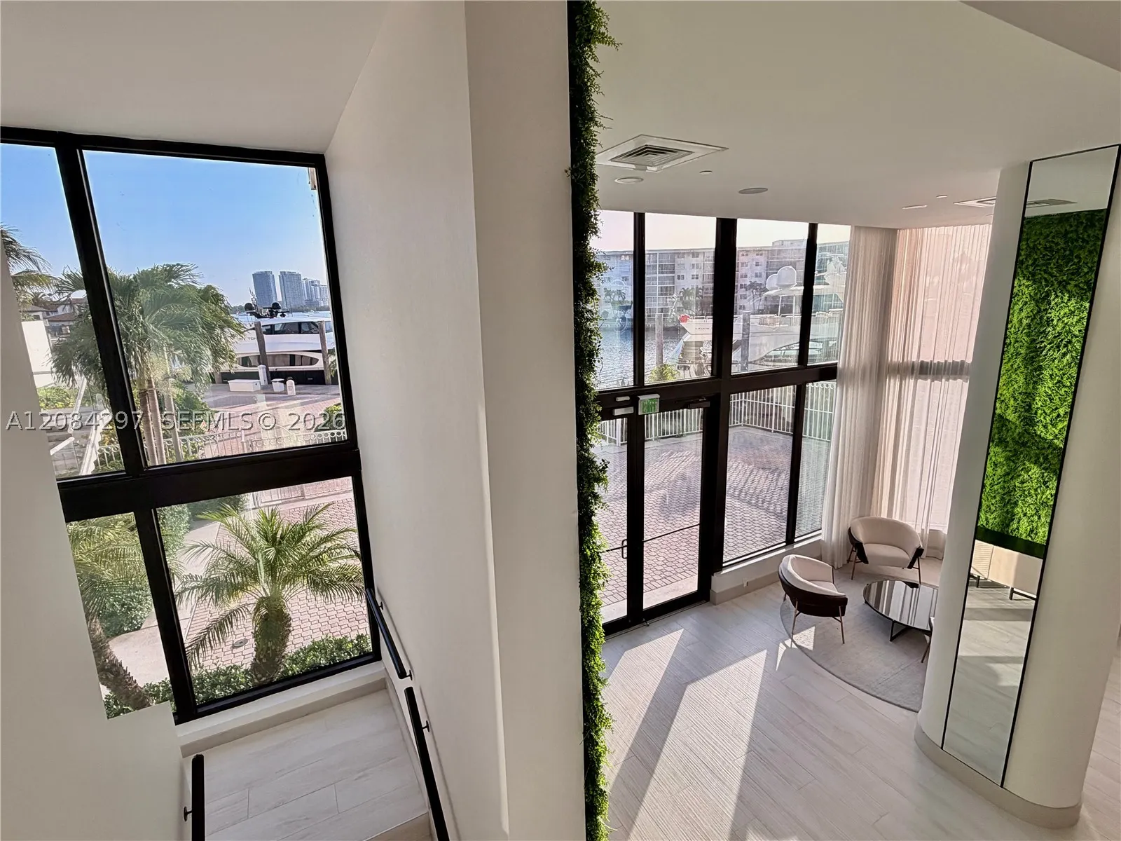 1000 W Island Blvd #1911