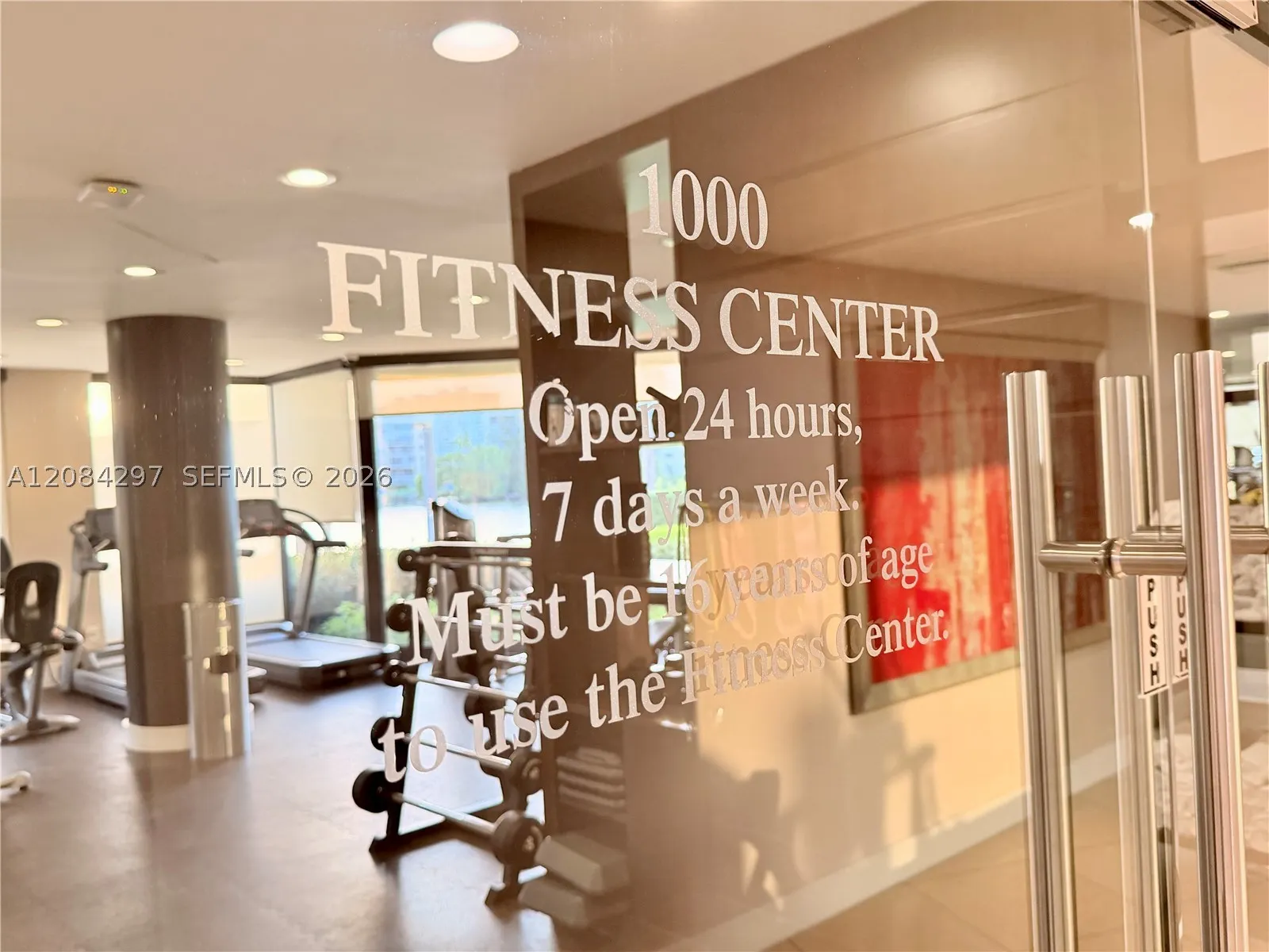 1000 W Island Blvd #1911